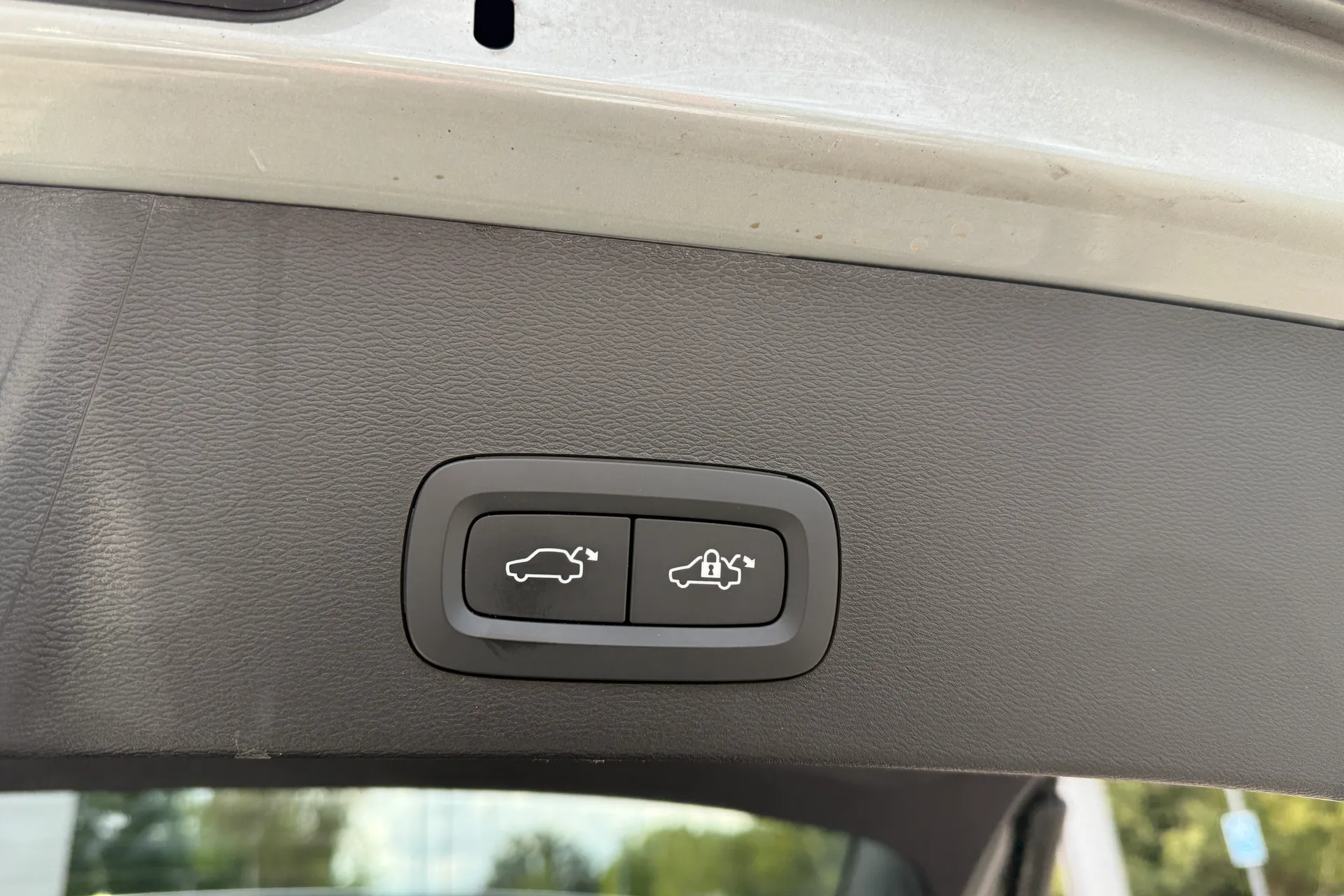 Volvo XC40 thumbnail image number 21