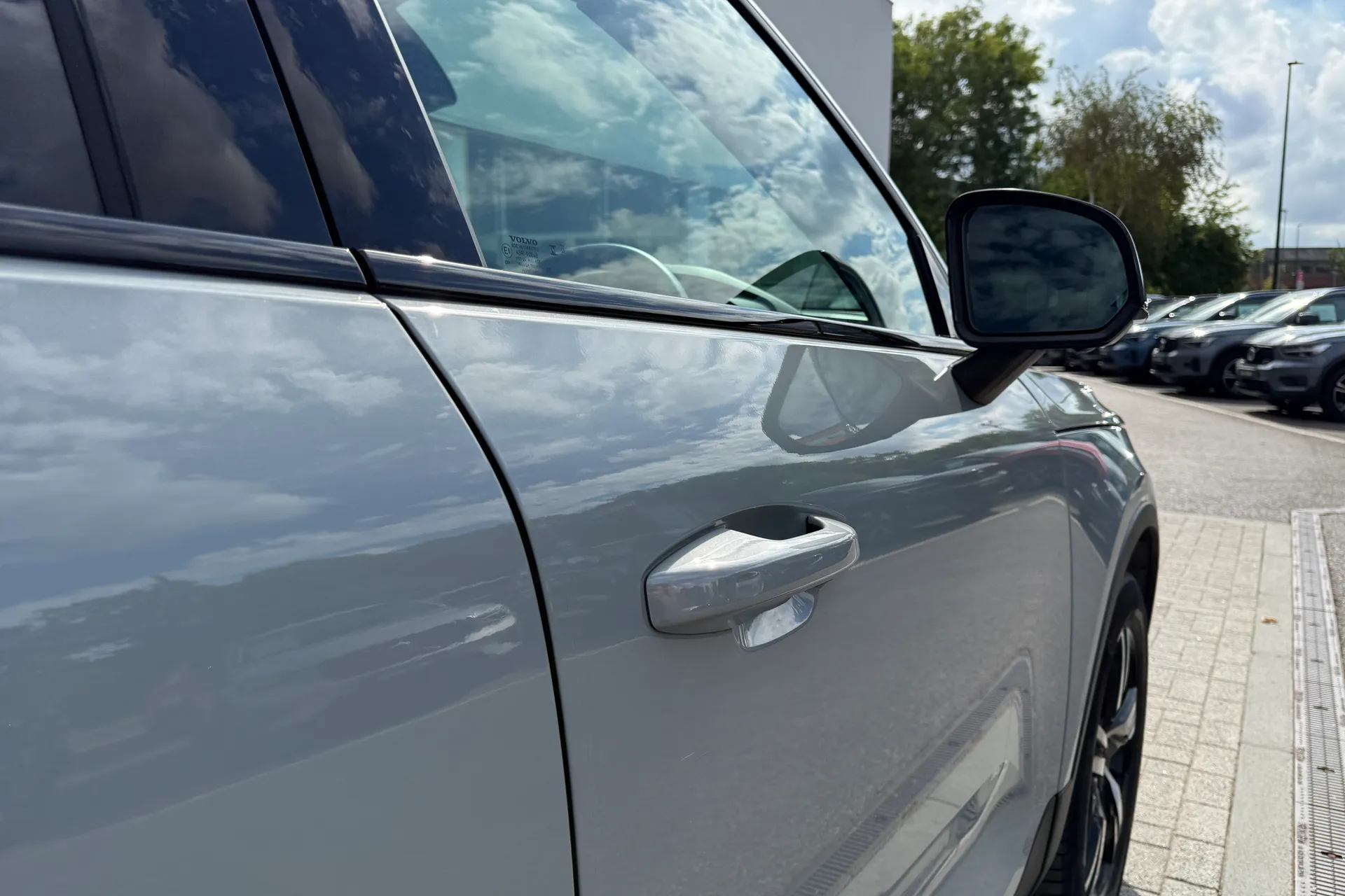 Volvo XC40 thumbnail image number 15