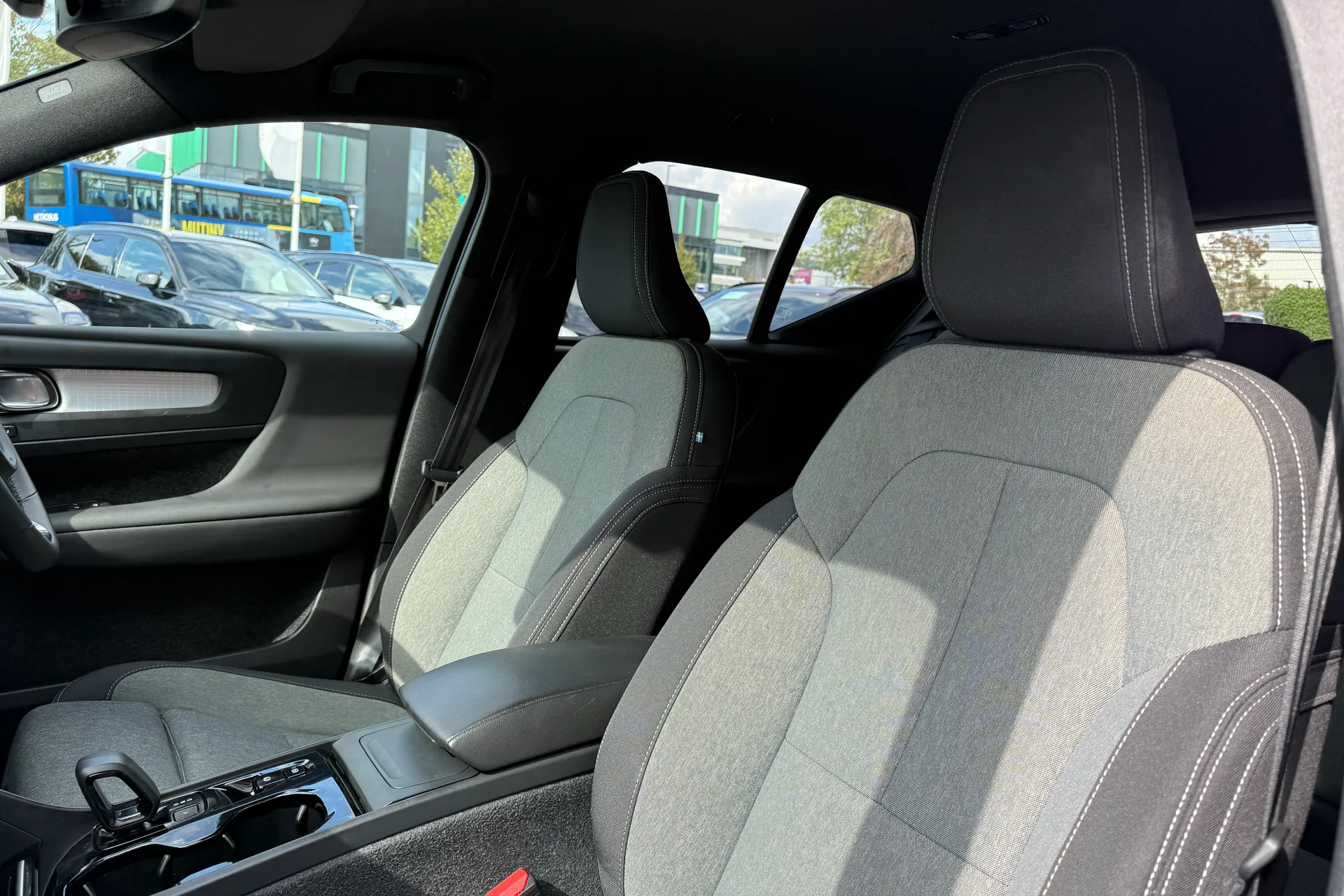 Volvo XC40 thumbnail image number 28