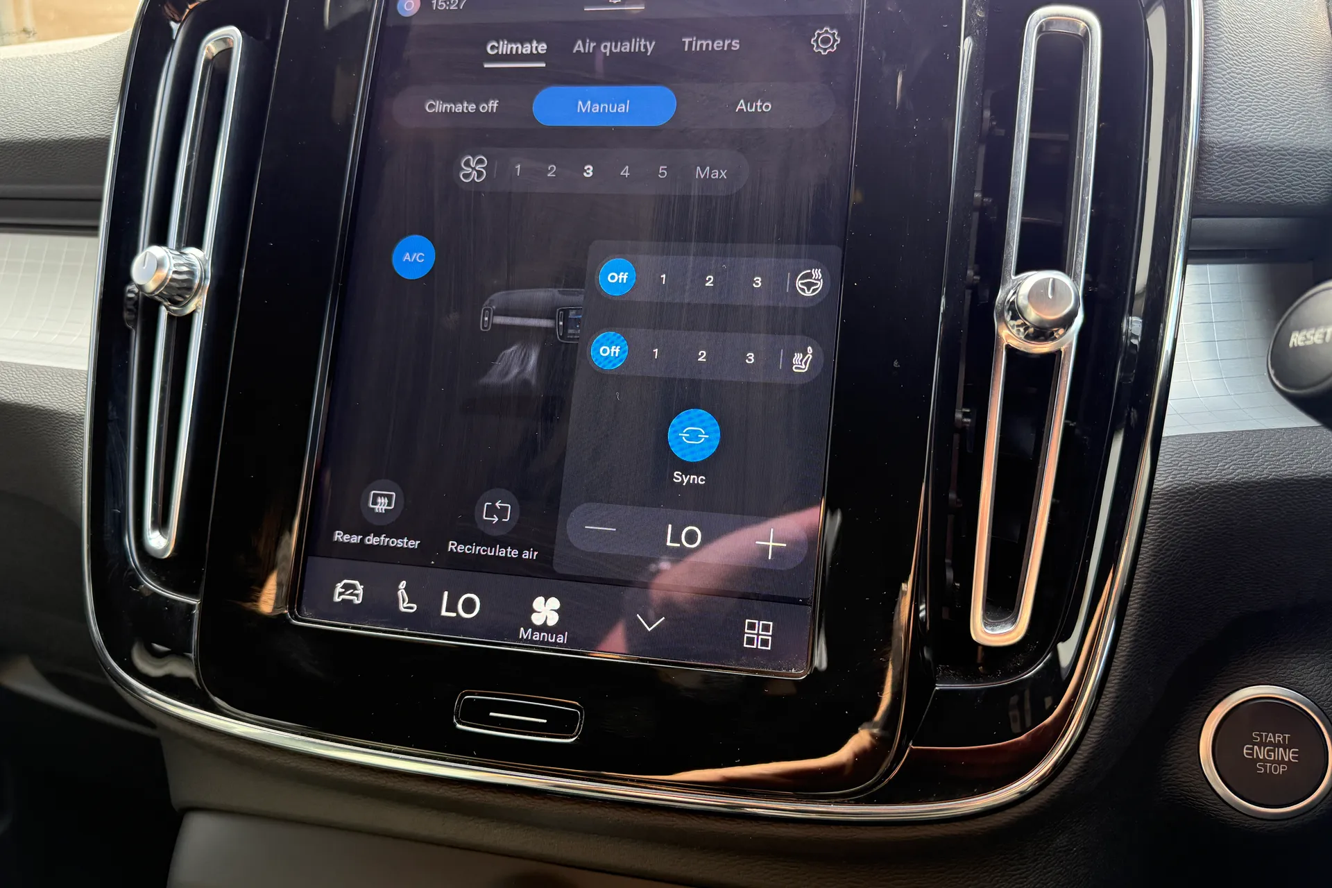 Volvo XC40 thumbnail image number 38