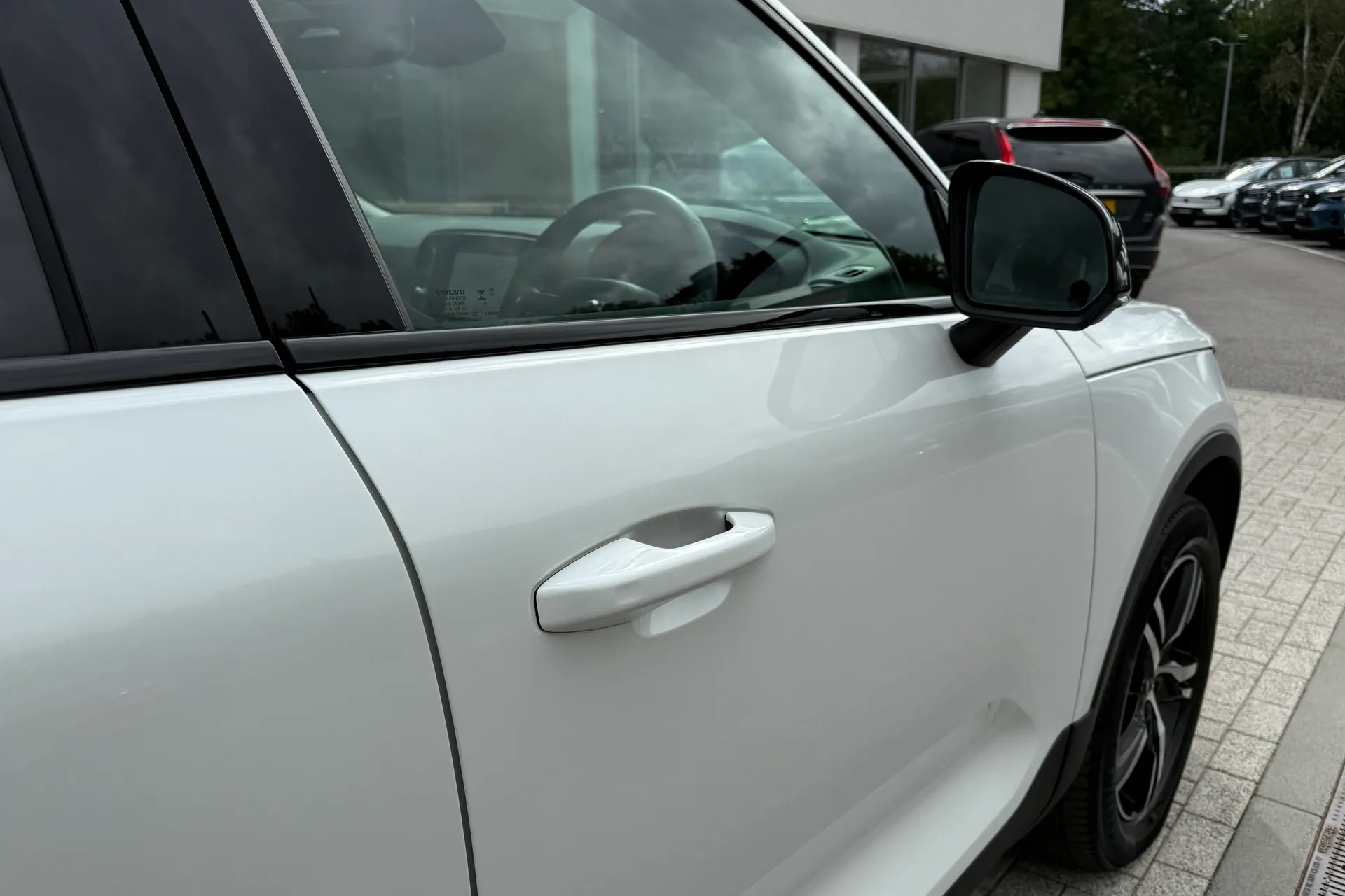 Volvo XC40 thumbnail image number 15