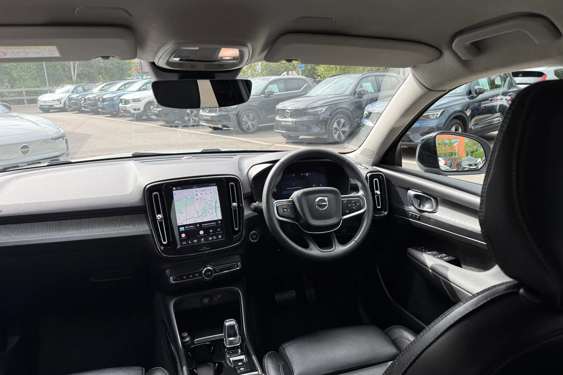 Volvo XC40 thumbnail image number 32