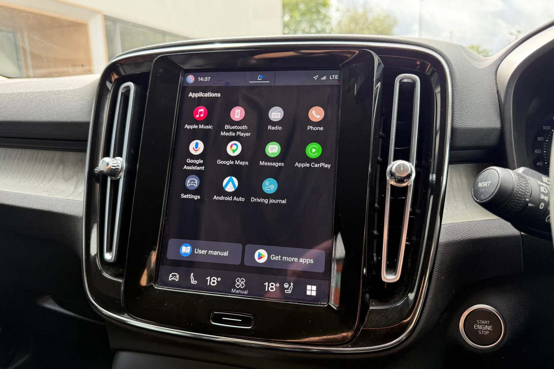 Volvo XC40 thumbnail image number 39