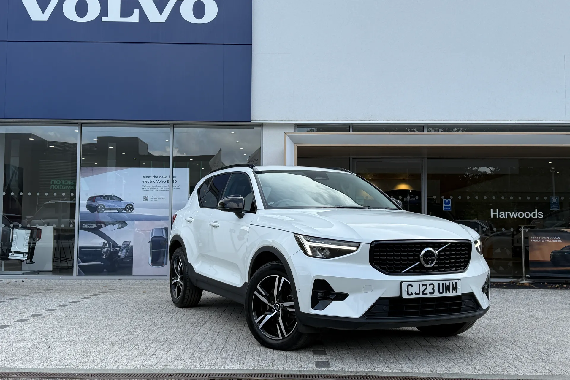Volvo XC40 focused image