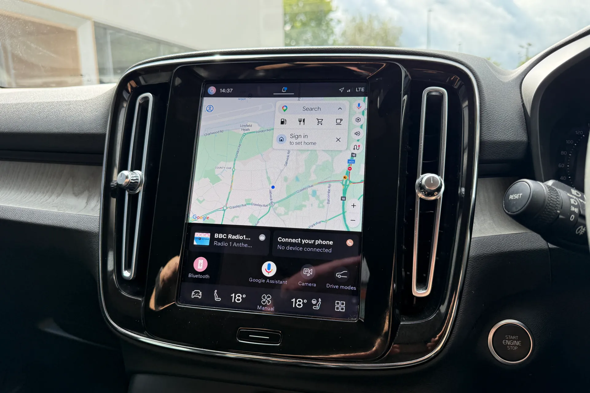 Volvo XC40 thumbnail image number 5