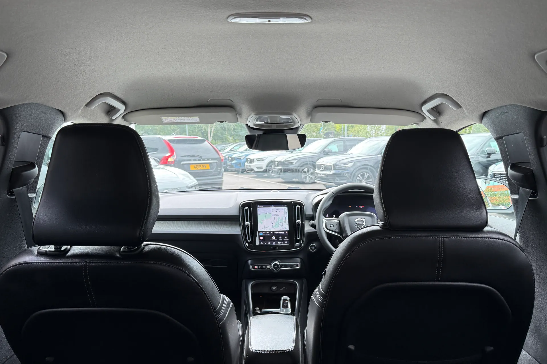 Volvo XC40 thumbnail image number 22