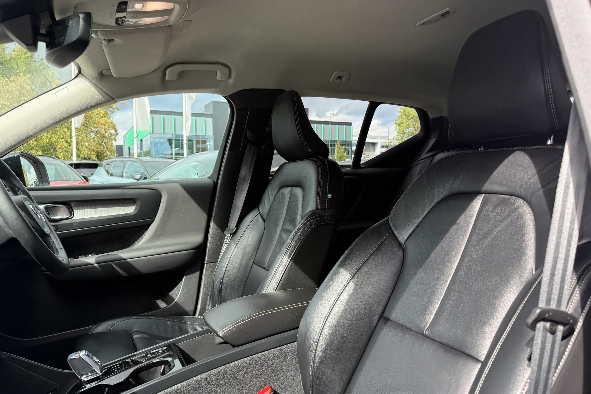 Volvo XC40 thumbnail image number 28