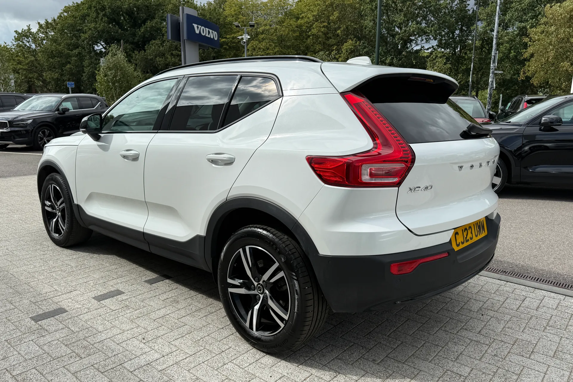 Volvo XC40 thumbnail image number 10
