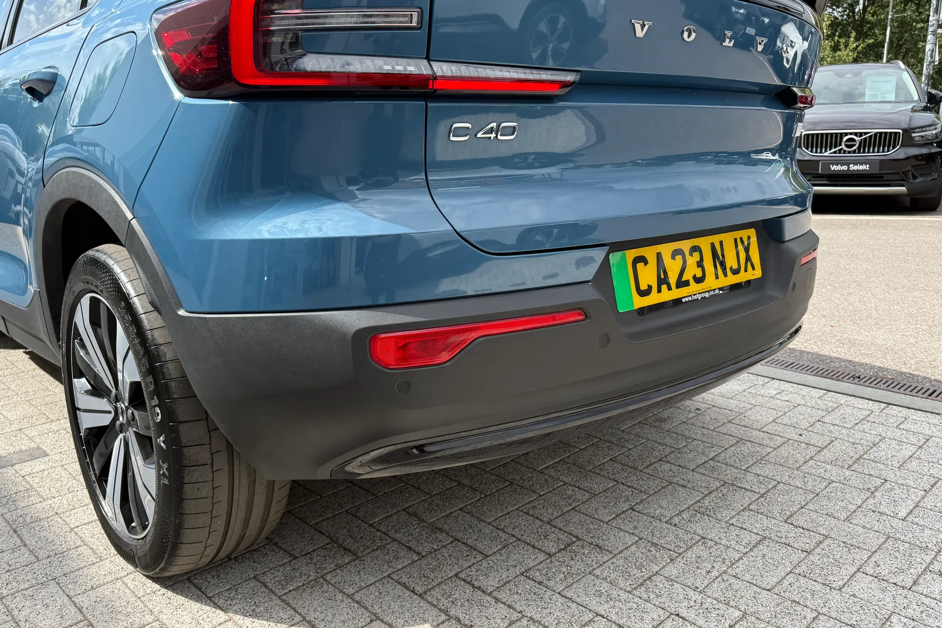 Volvo C40 thumbnail image number 18