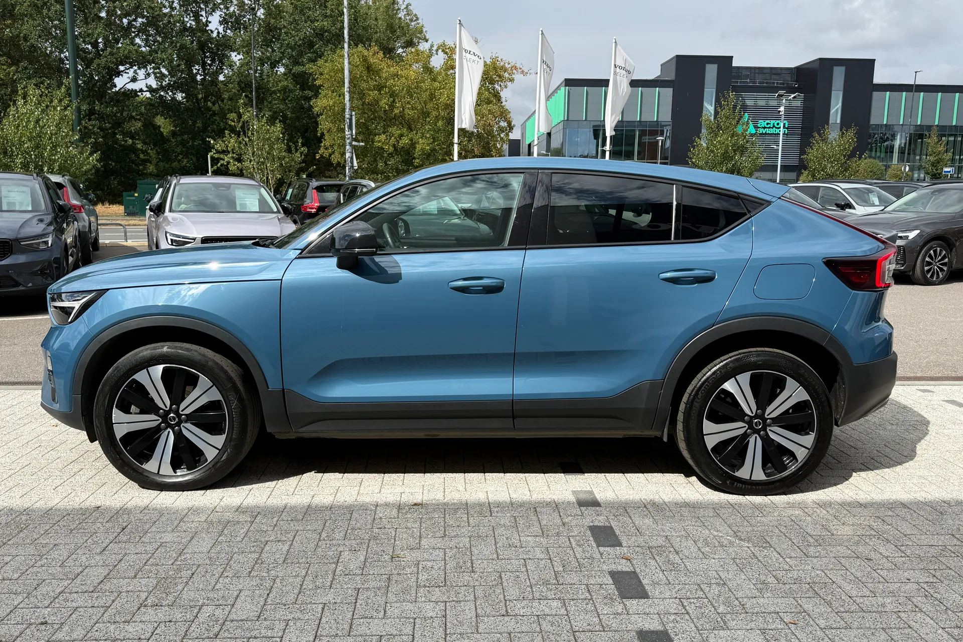 Volvo C40 thumbnail image number 11