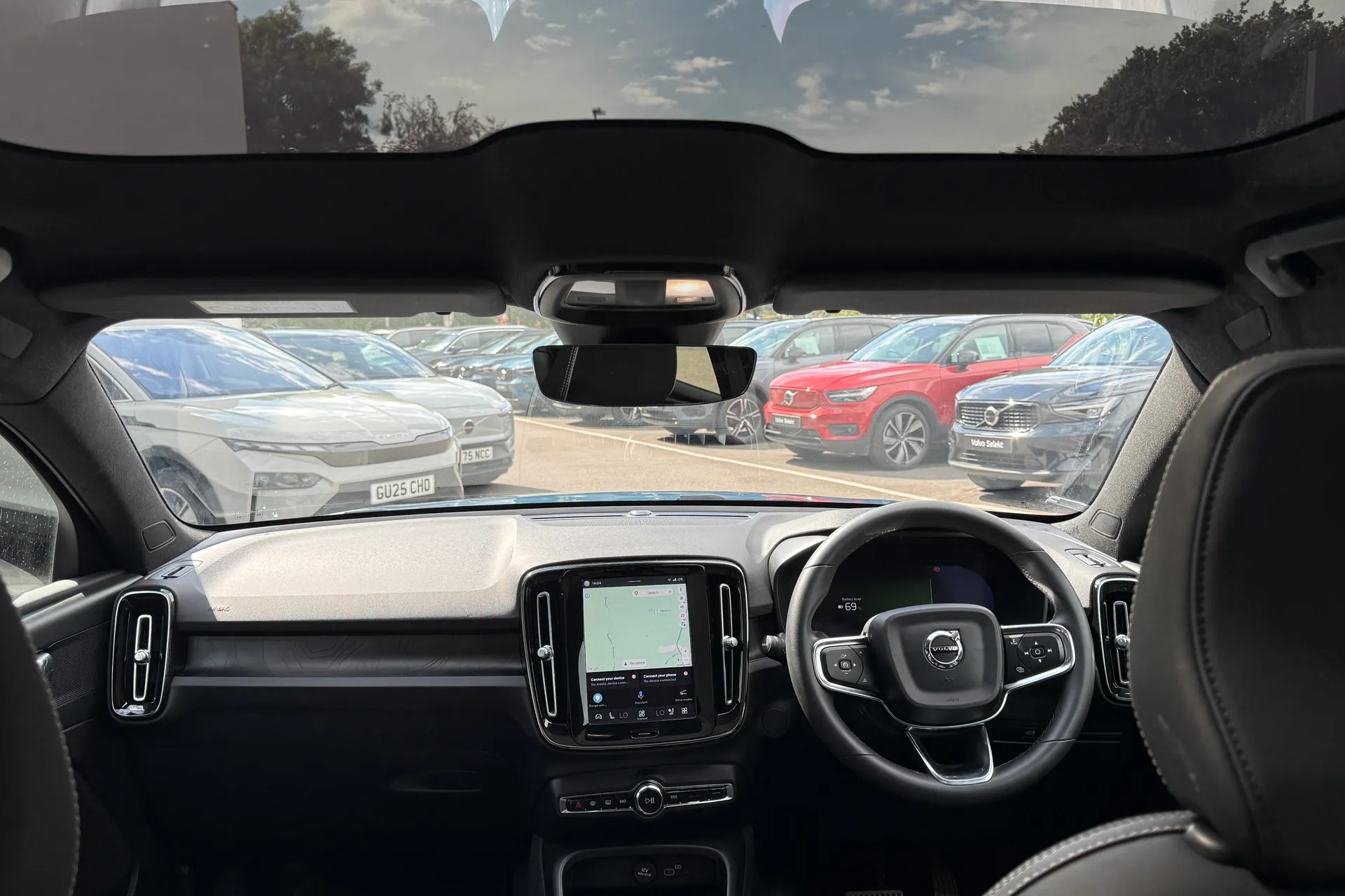 Volvo C40 thumbnail image number 3