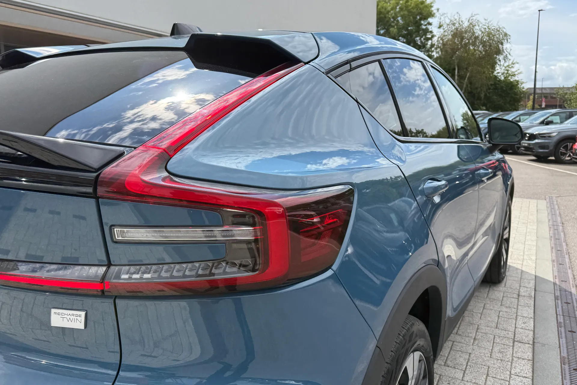 Volvo C40 thumbnail image number 16