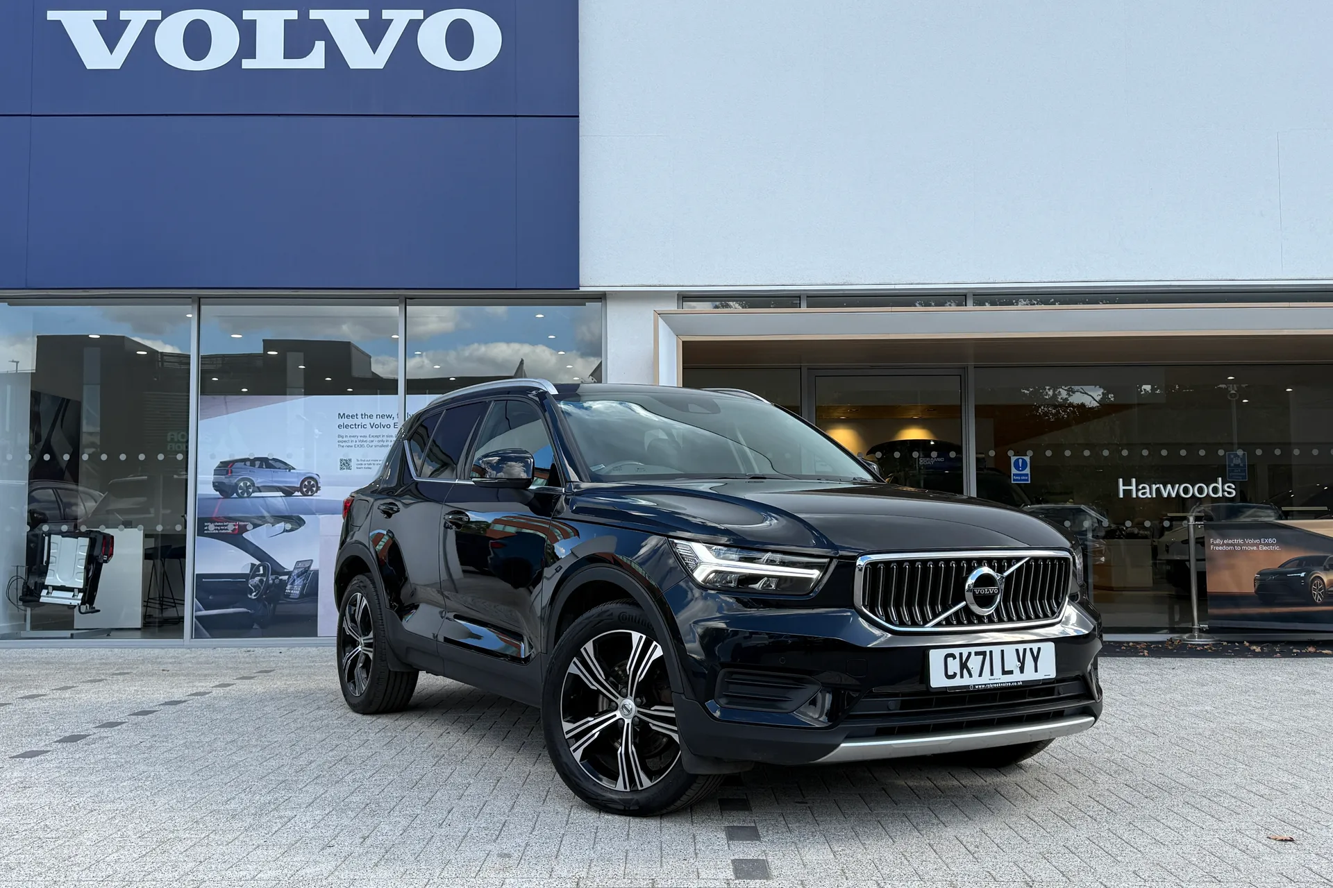 Volvo XC40 focused image