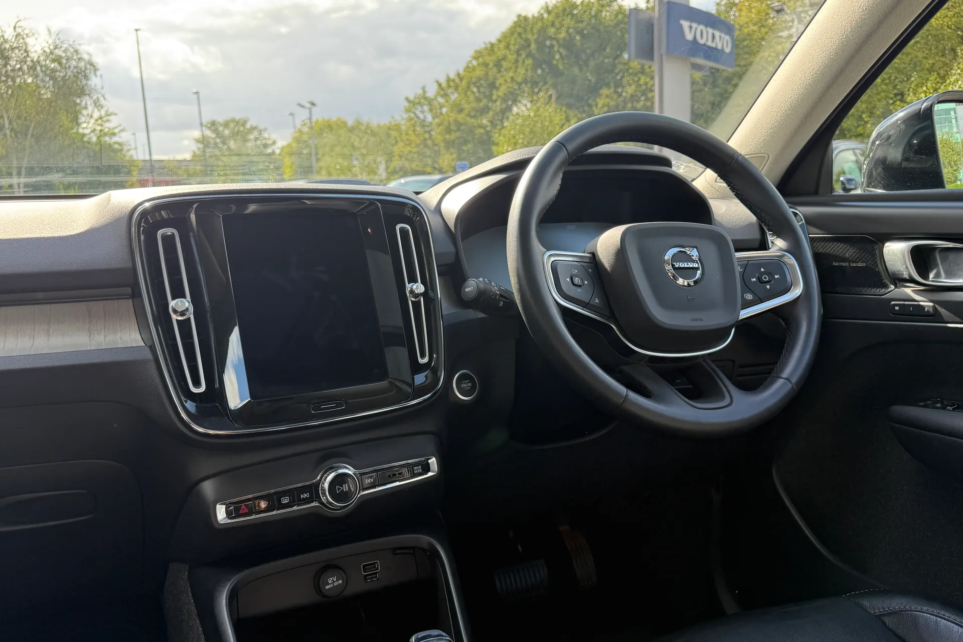 Volvo XC40 thumbnail image number 35