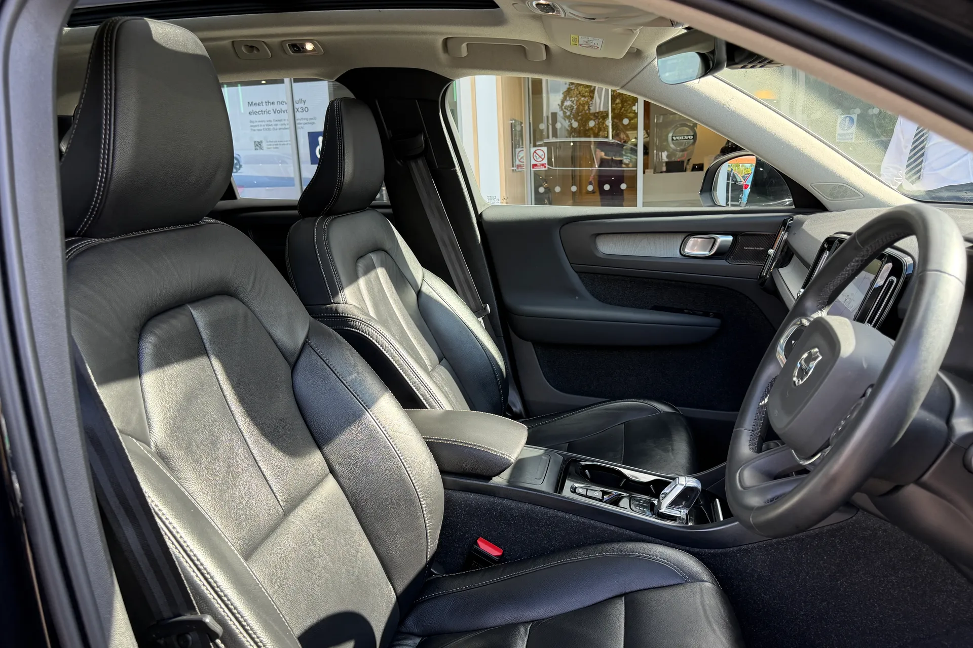 Volvo XC40 thumbnail image number 27