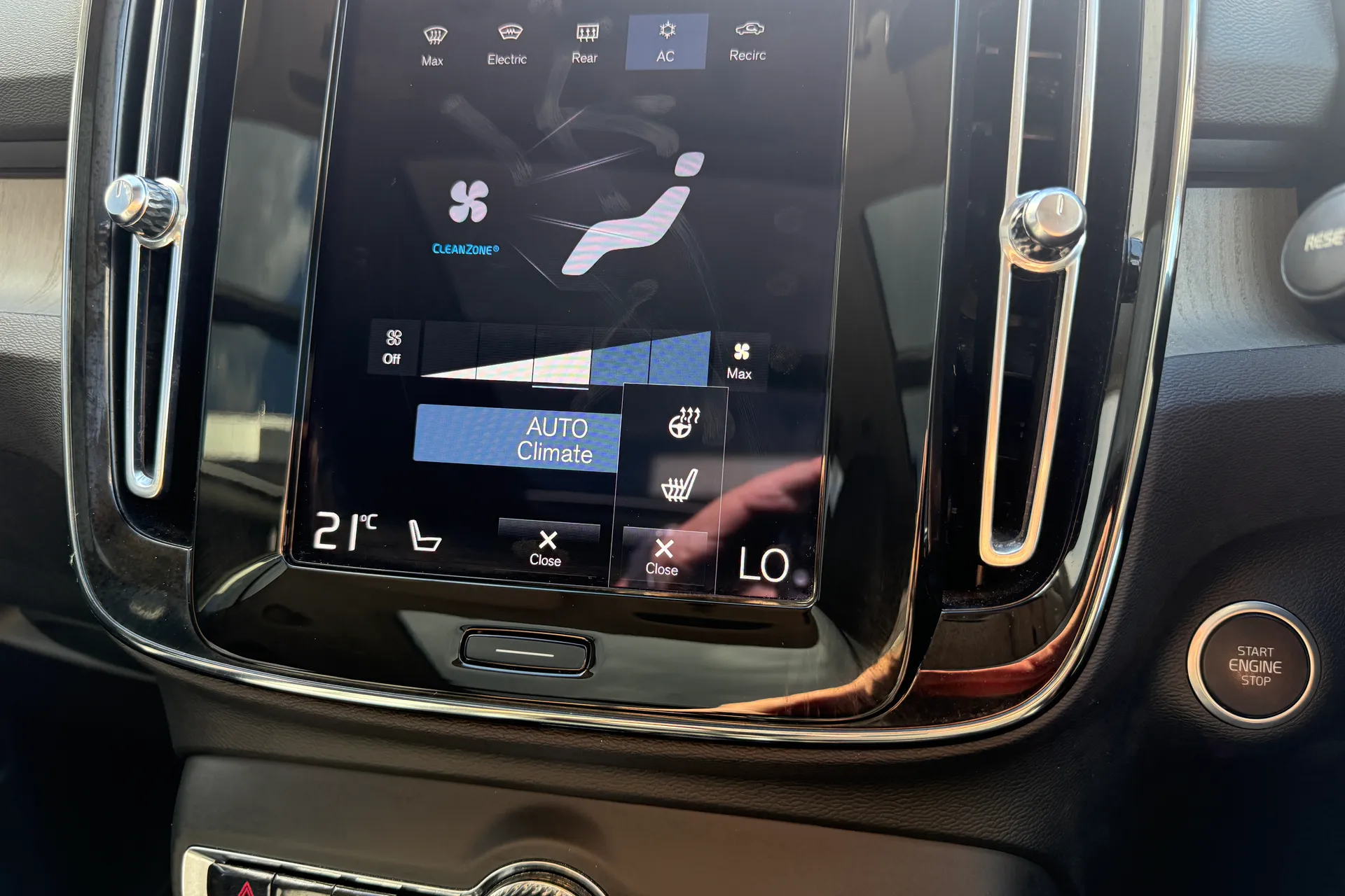 Volvo XC40 thumbnail image number 39