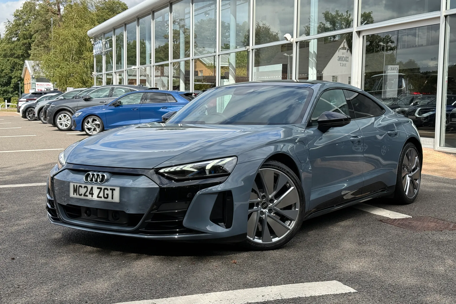 Audi RS e-tron GT thumbnail image number 53