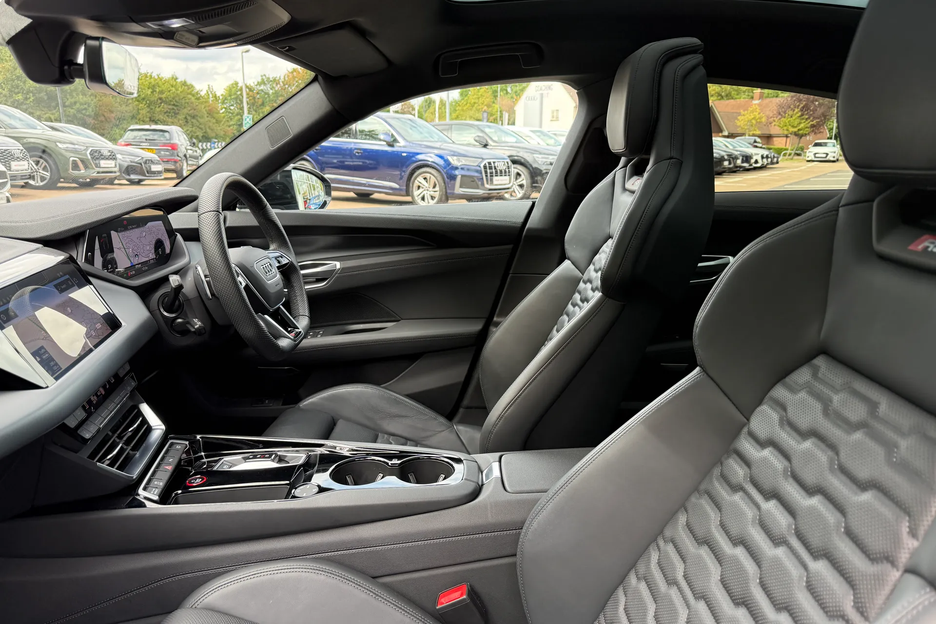 Audi RS e-tron GT thumbnail image number 49