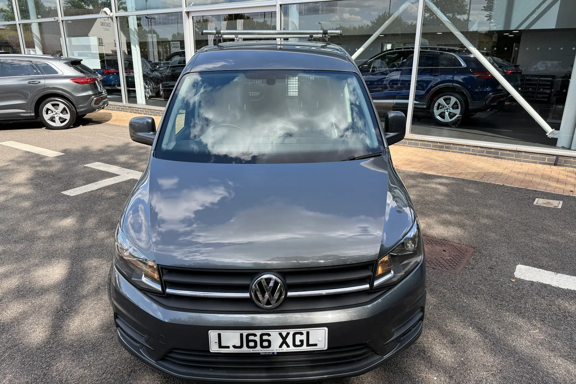 VOLKSWAGEN CADDY thumbnail image number 32