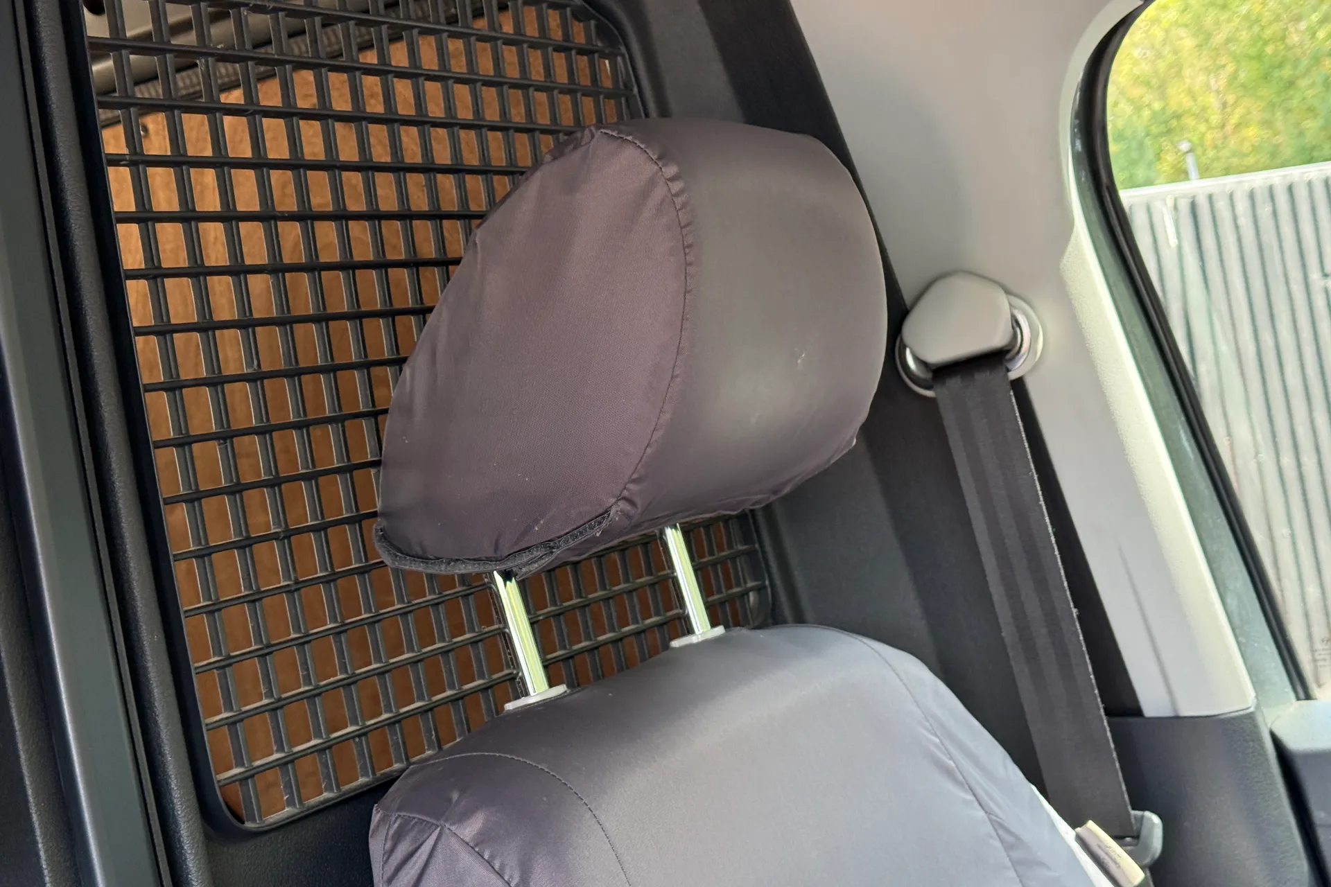 VOLKSWAGEN CADDY thumbnail image number 13