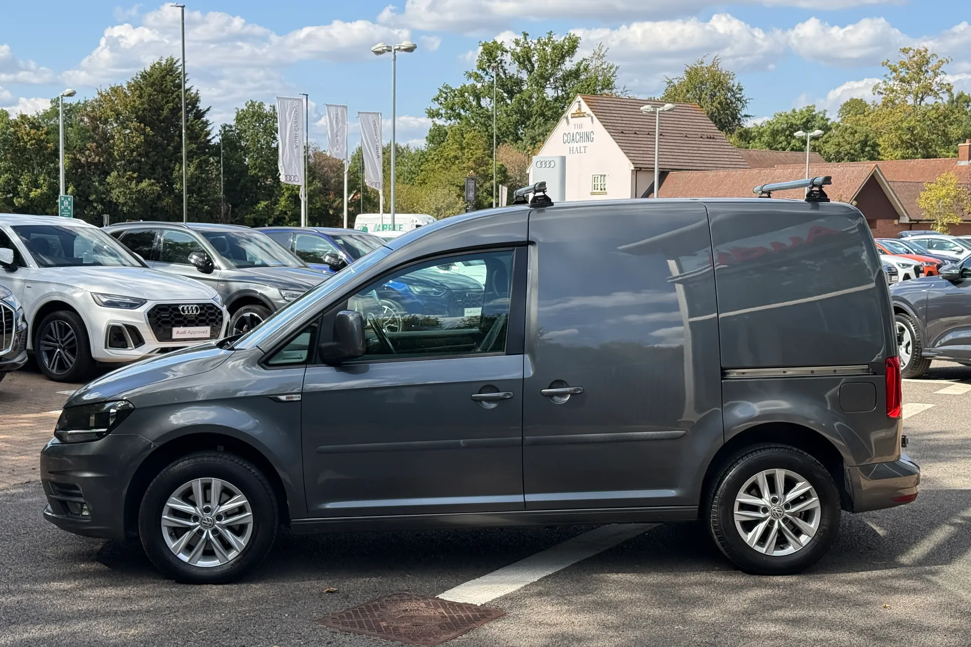 VOLKSWAGEN CADDY thumbnail image number 25
