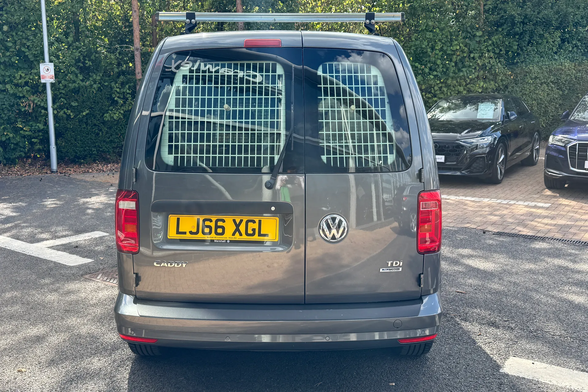 VOLKSWAGEN CADDY thumbnail image number 22