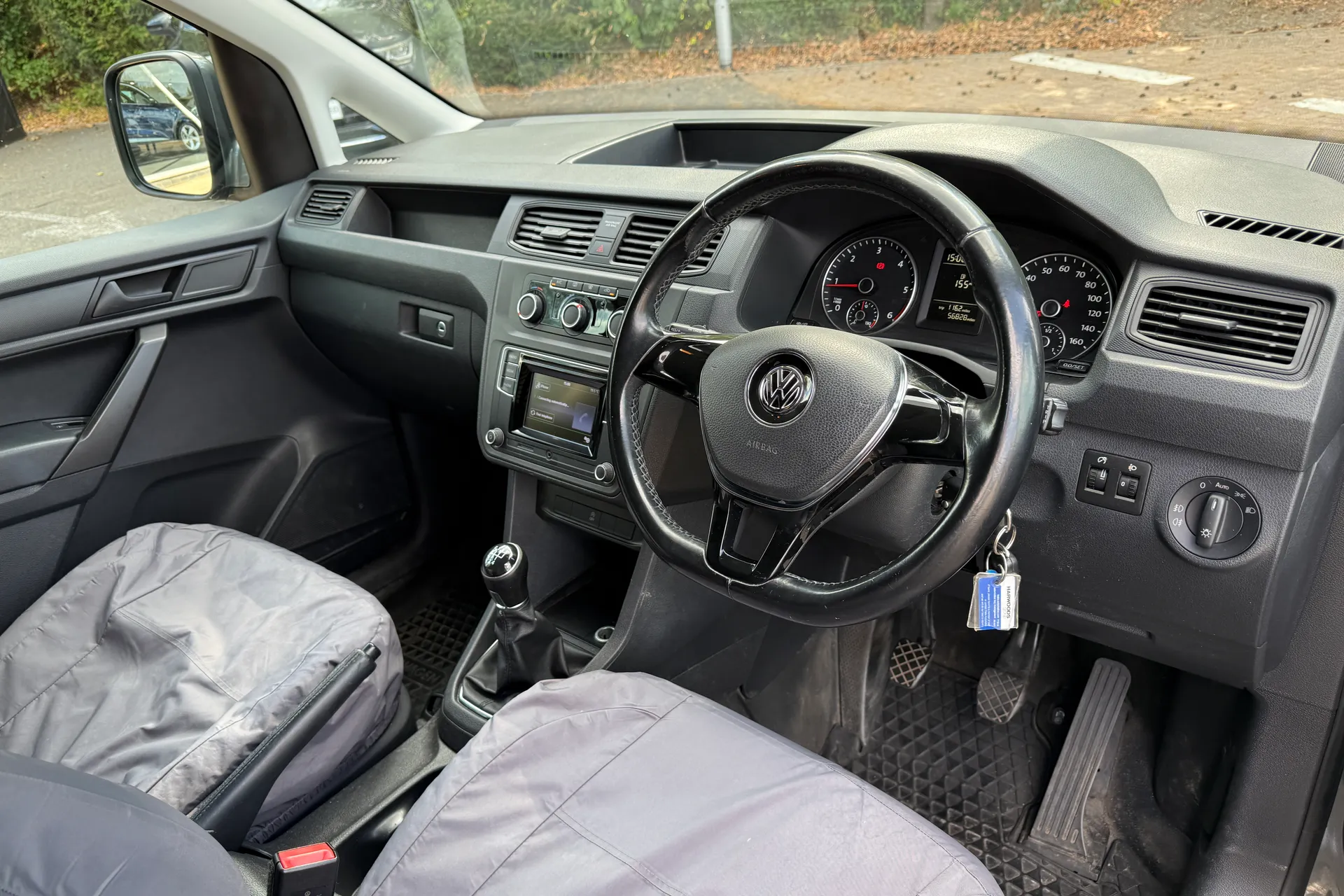 VOLKSWAGEN CADDY thumbnail image number 3