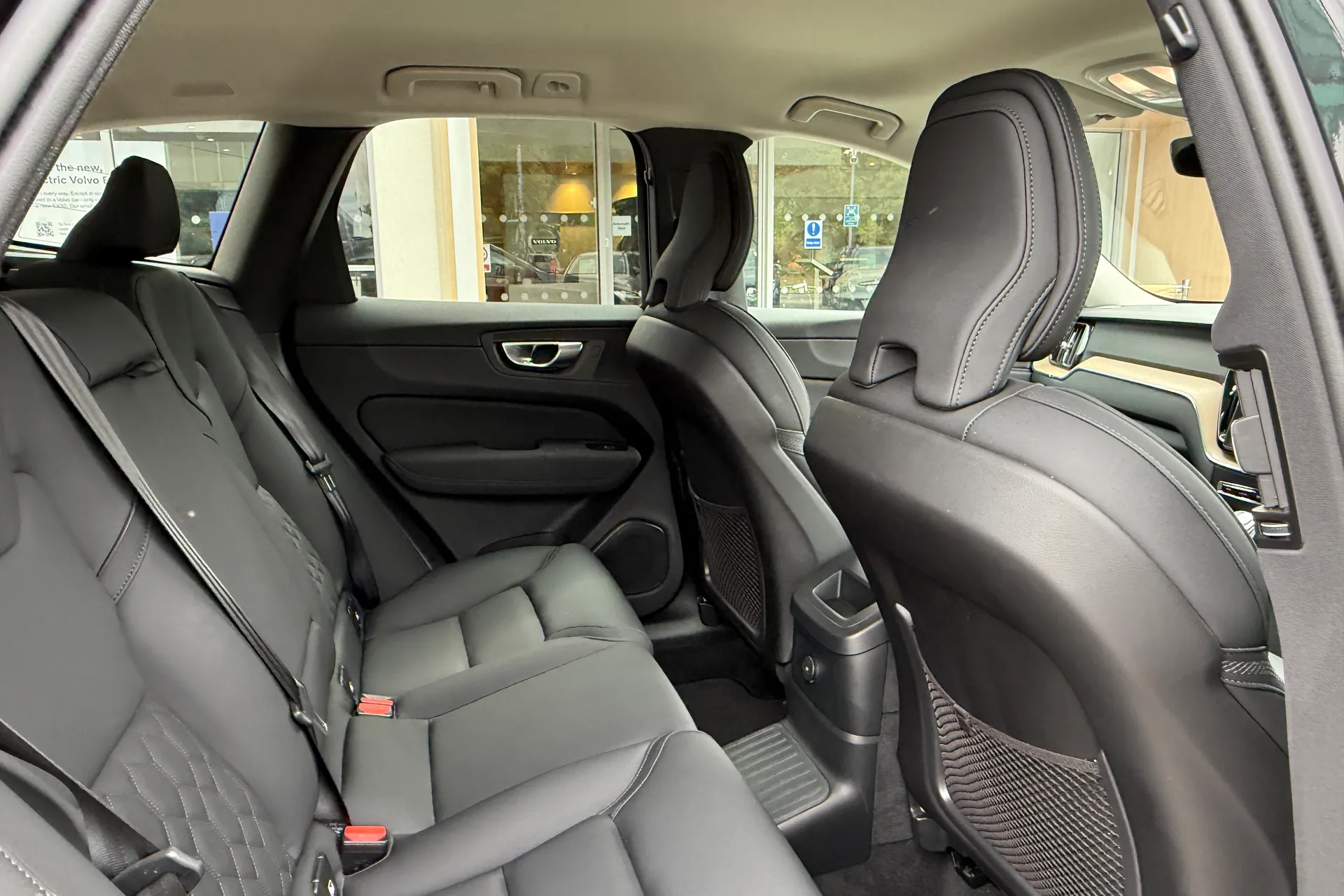 Volvo XC60 thumbnail image number 22