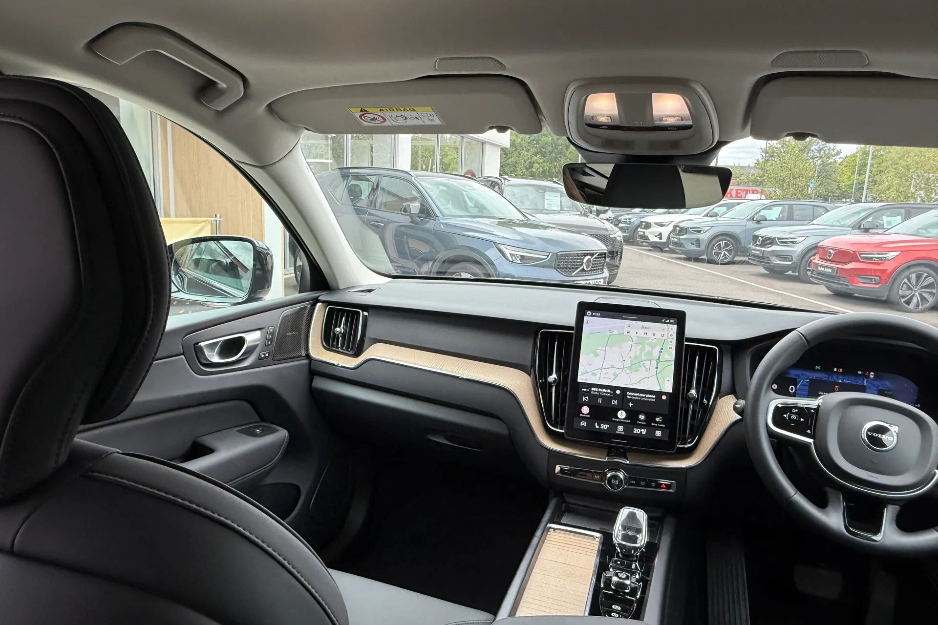Volvo XC60 thumbnail image number 30
