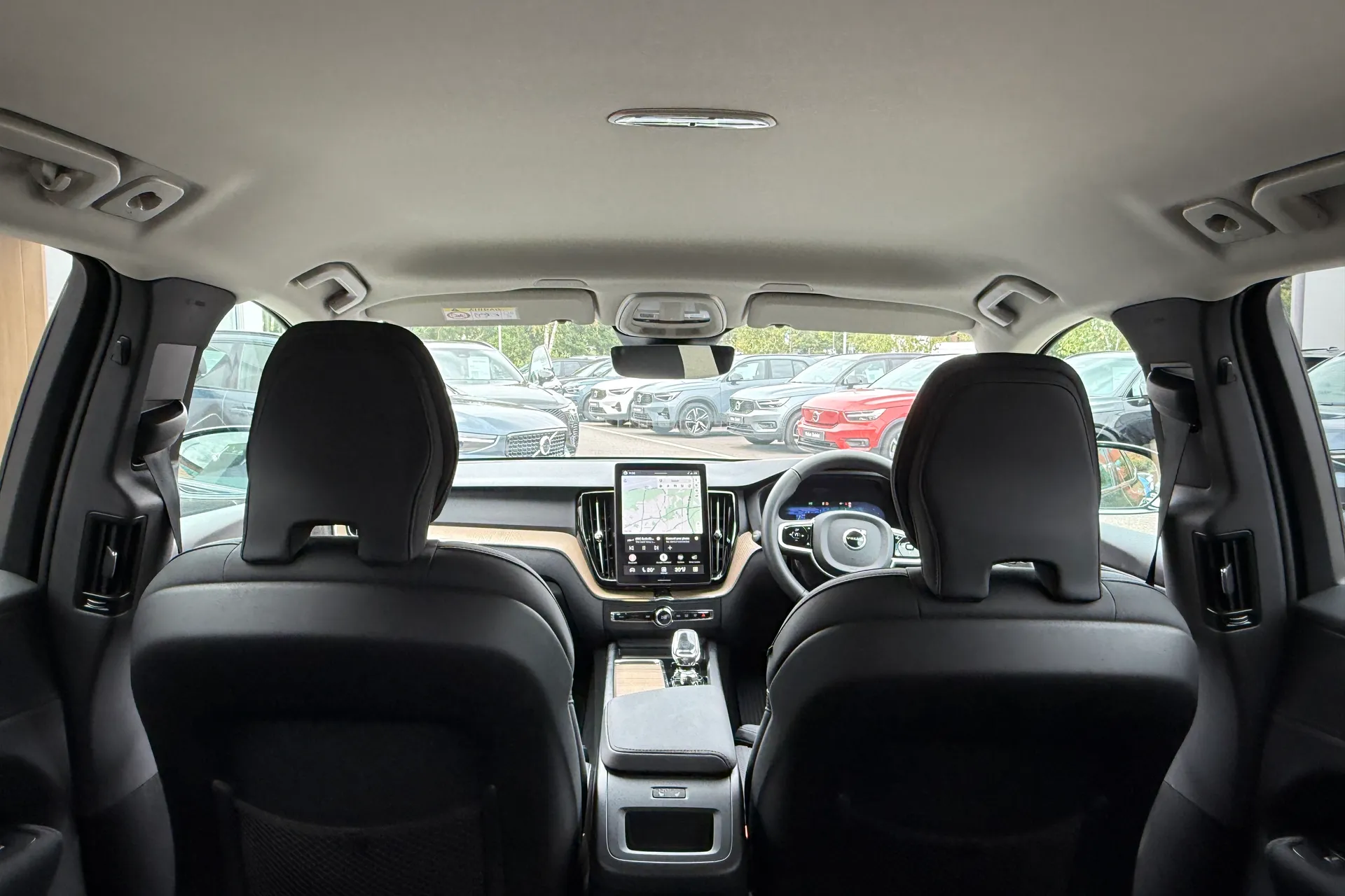 Volvo XC60 thumbnail image number 21