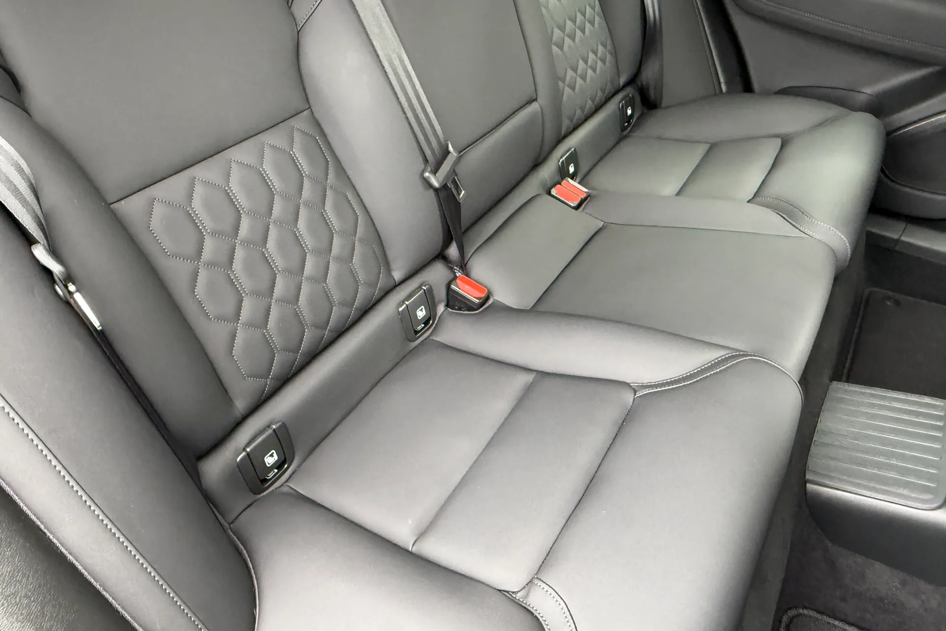 Volvo XC60 thumbnail image number 24