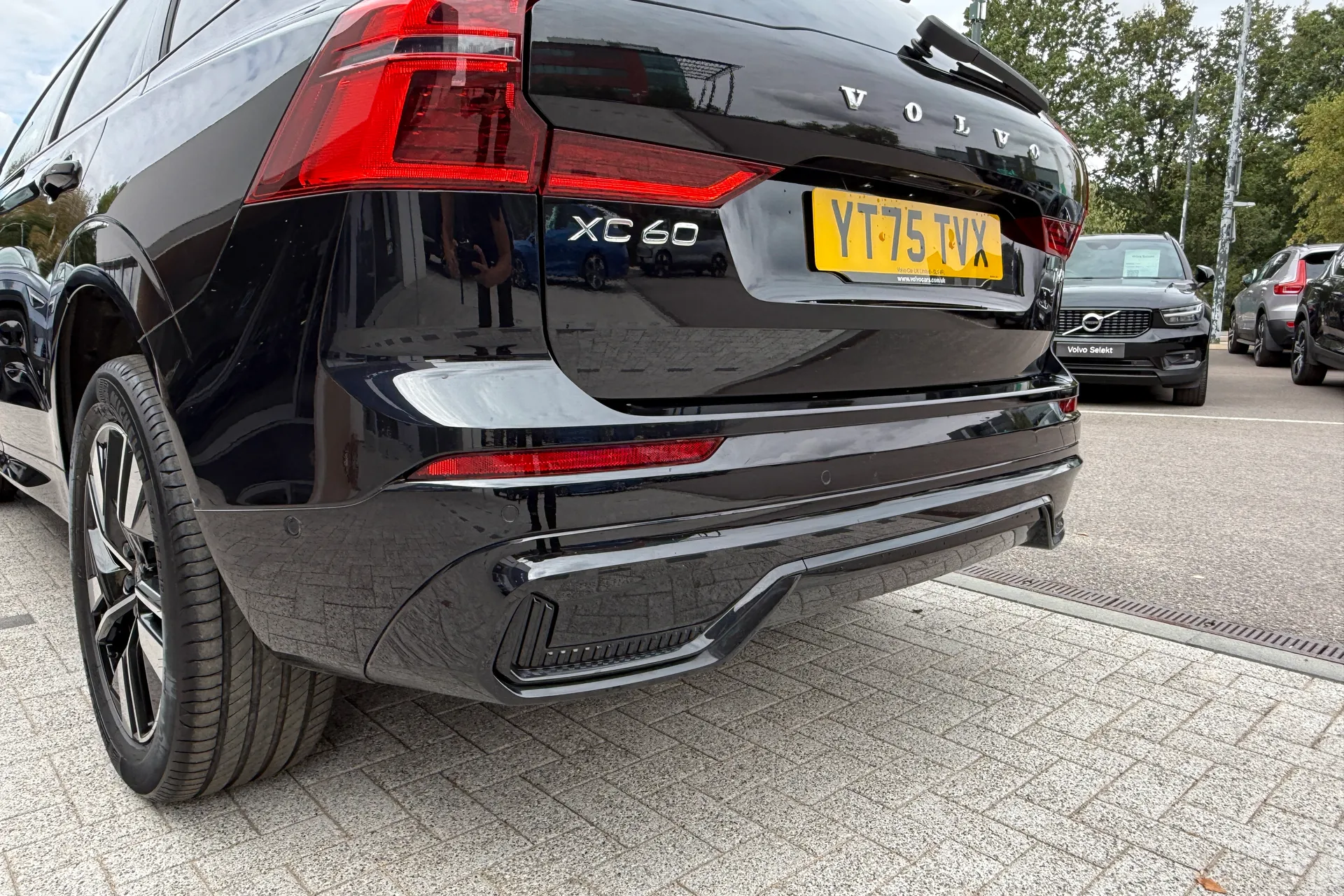 Volvo XC60 thumbnail image number 18