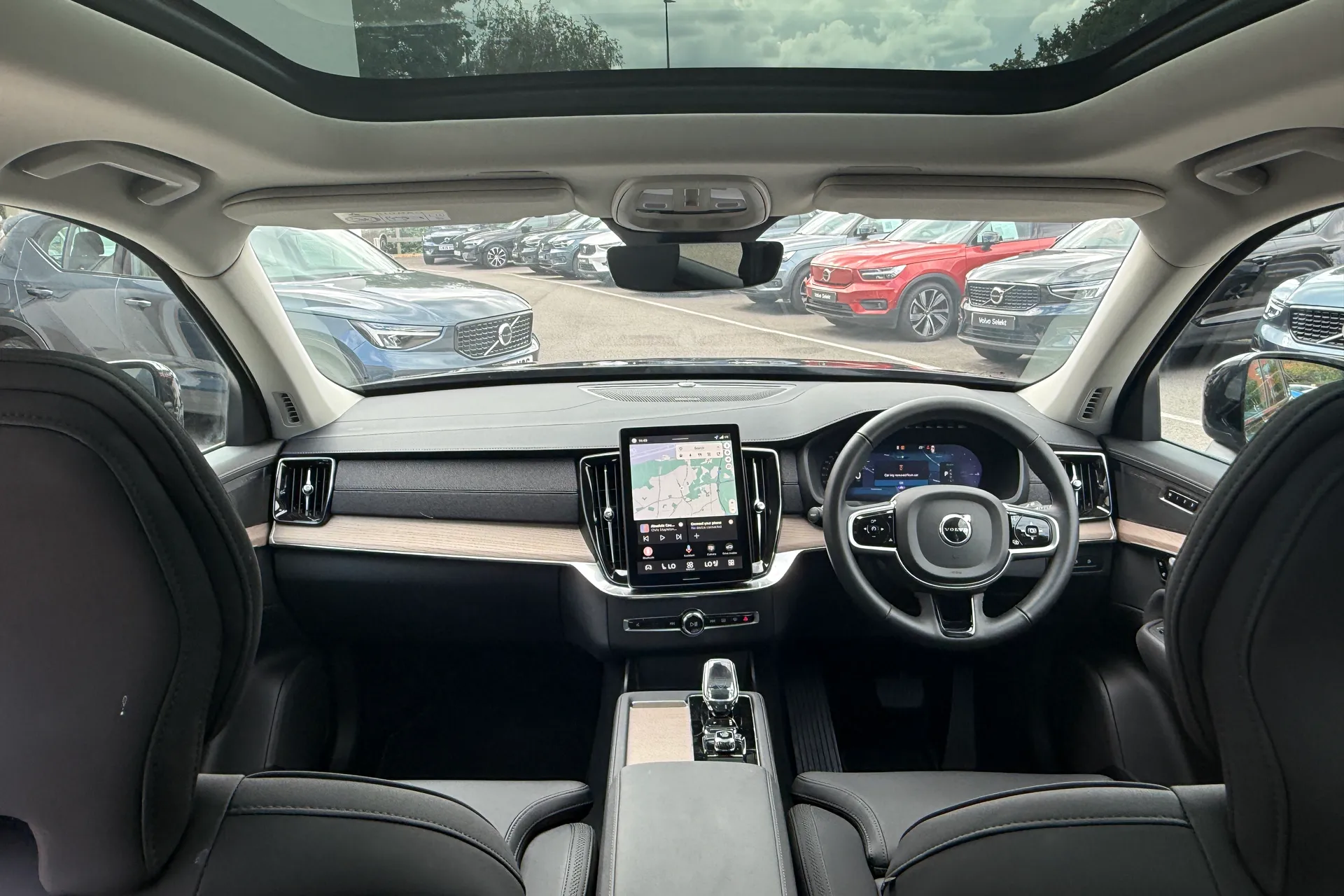 Volvo XC90 thumbnail image number 3