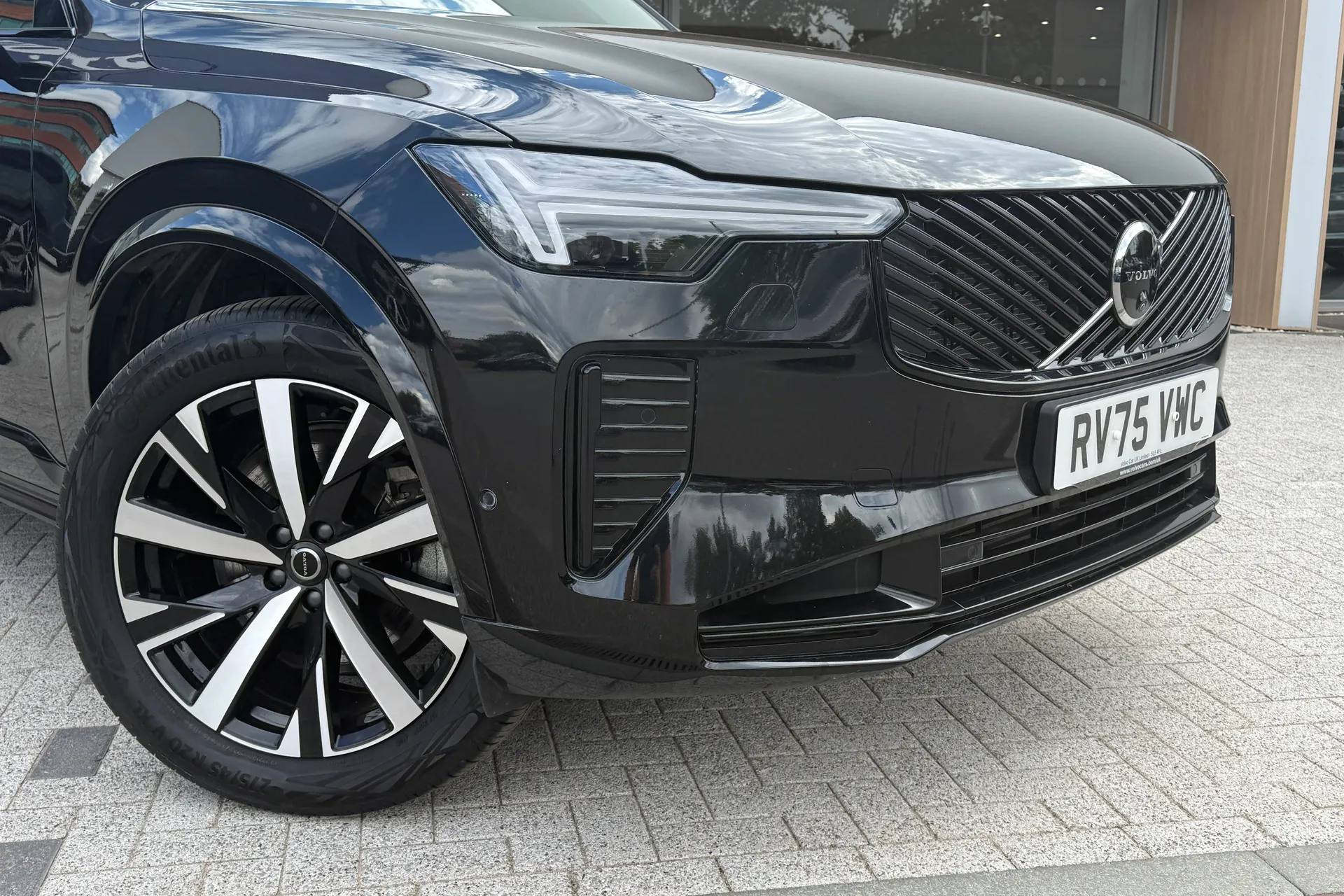 Volvo XC90 thumbnail image number 10