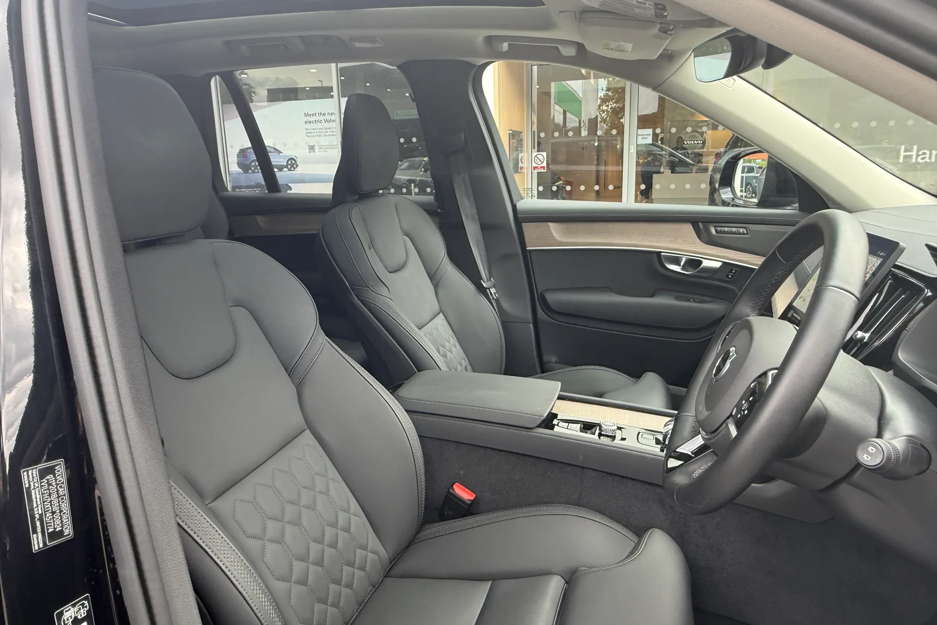 Volvo XC90 thumbnail image number 28