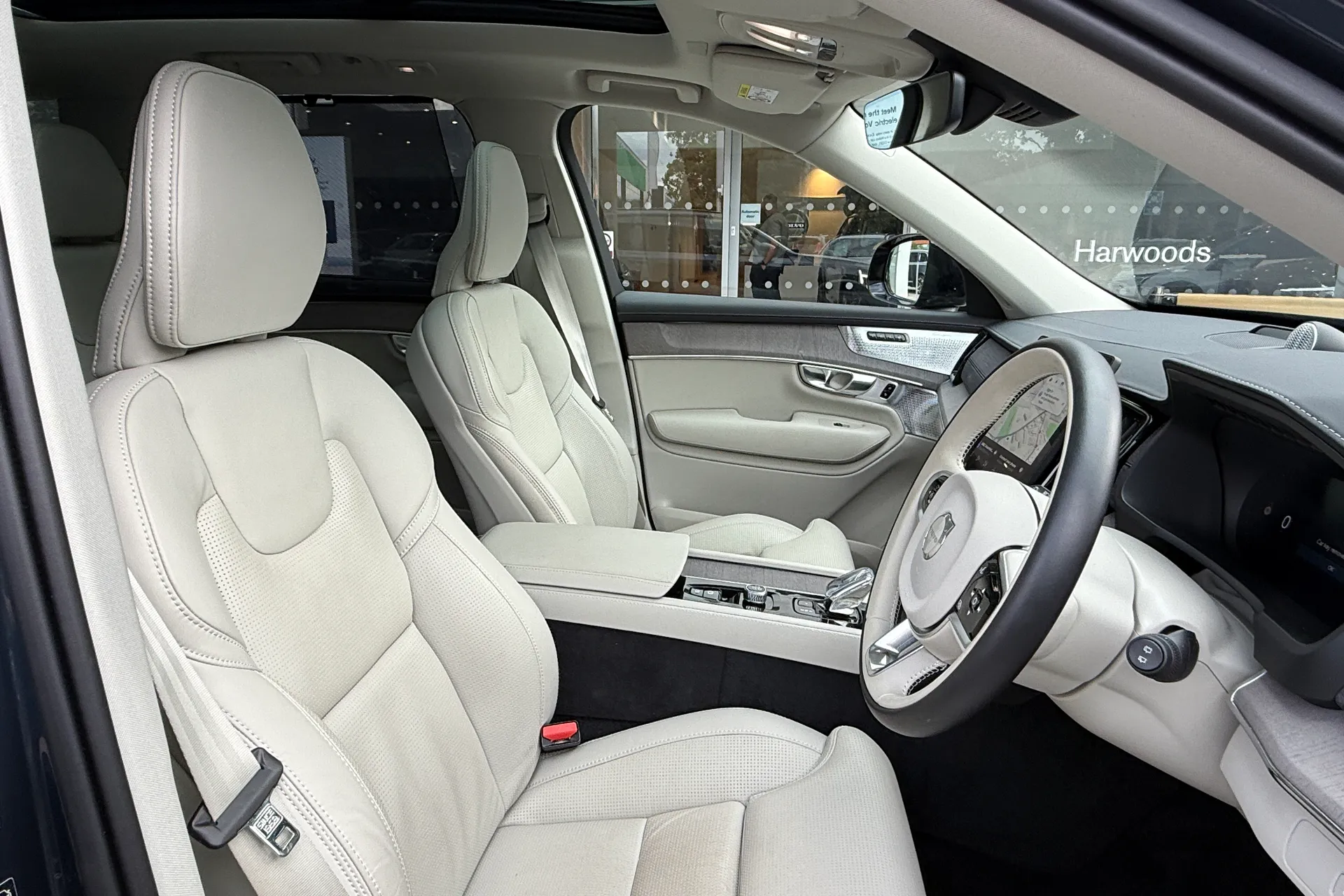 Volvo XC90 thumbnail image number 28