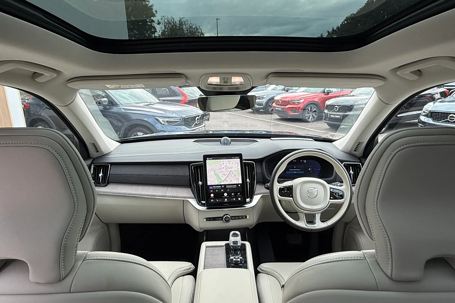 Volvo XC90 thumbnail image number 3