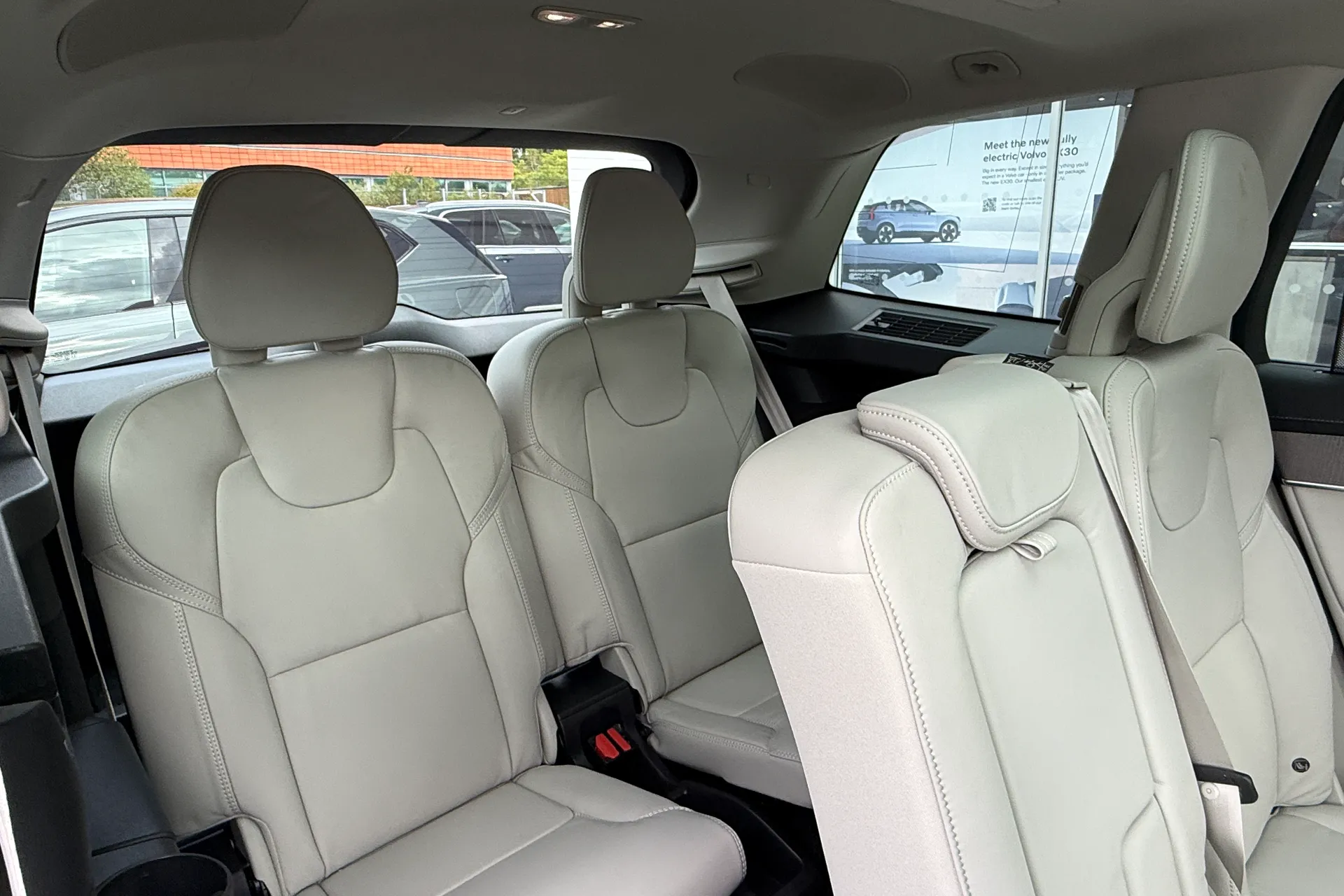Volvo XC90 thumbnail image number 8