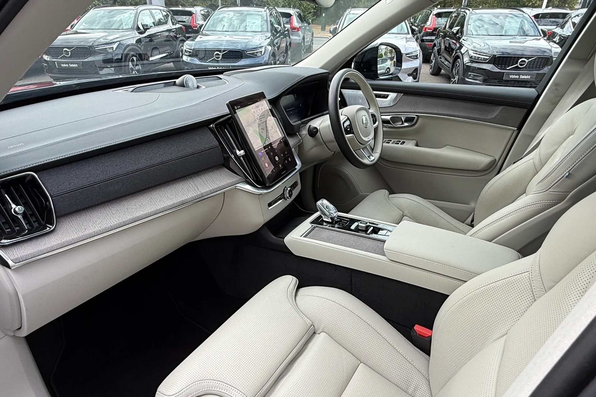 Volvo XC90 thumbnail image number 29