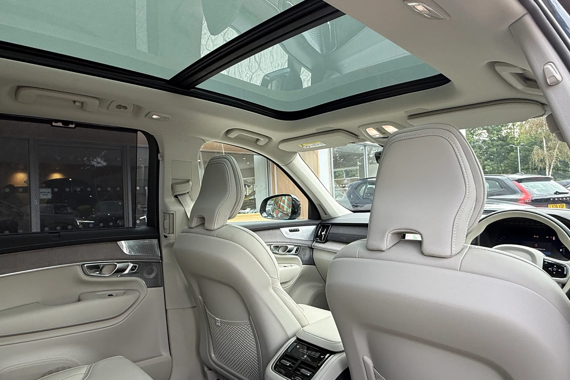 Volvo XC90 thumbnail image number 26