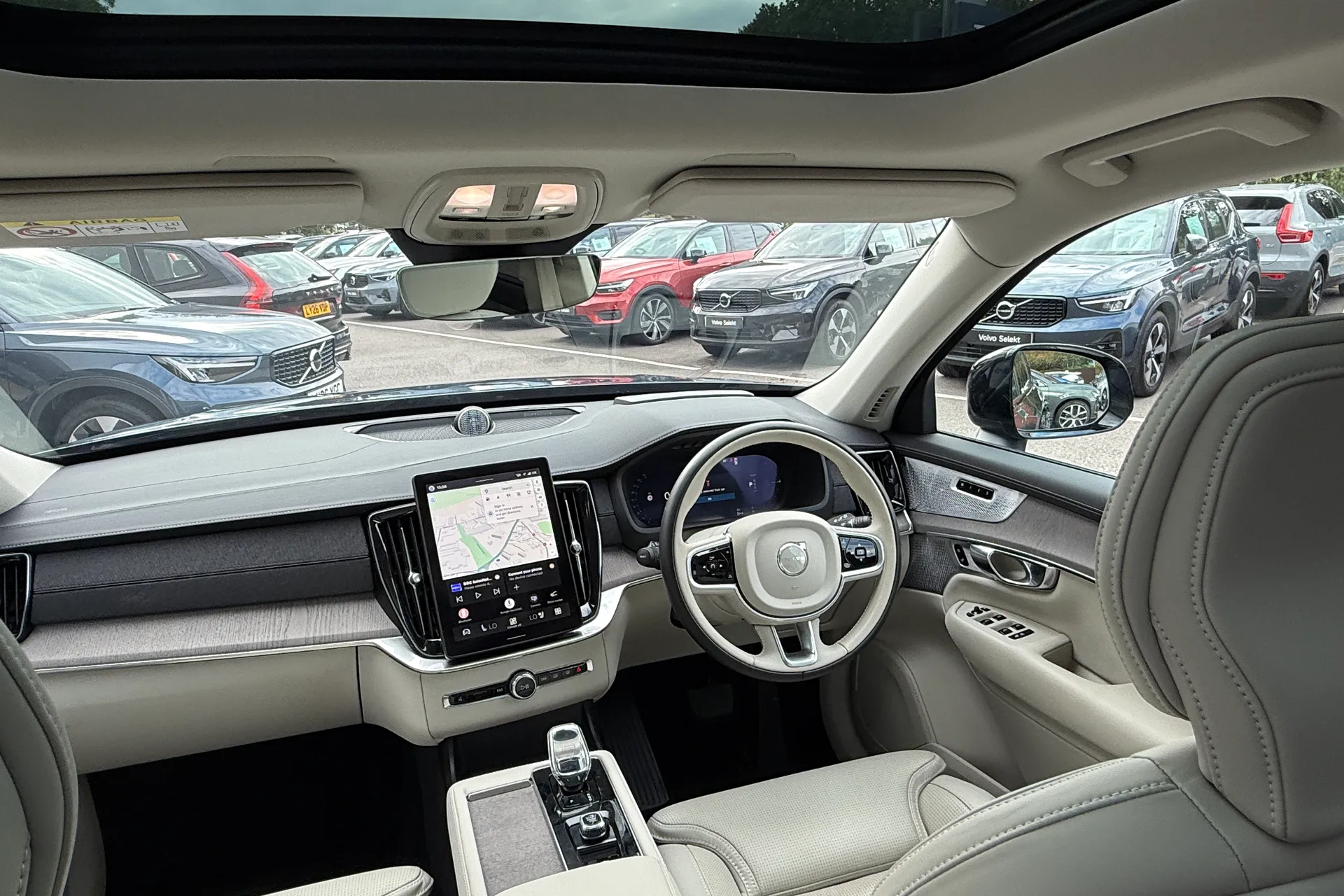 Volvo XC90 thumbnail image number 34