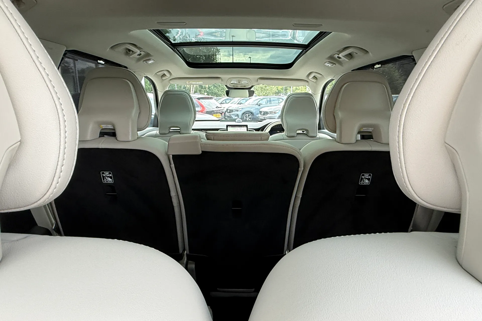 Volvo XC90 thumbnail image number 9