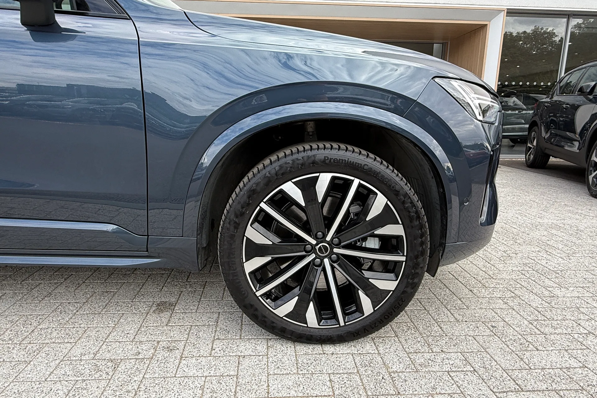 Volvo XC90 thumbnail image number 17