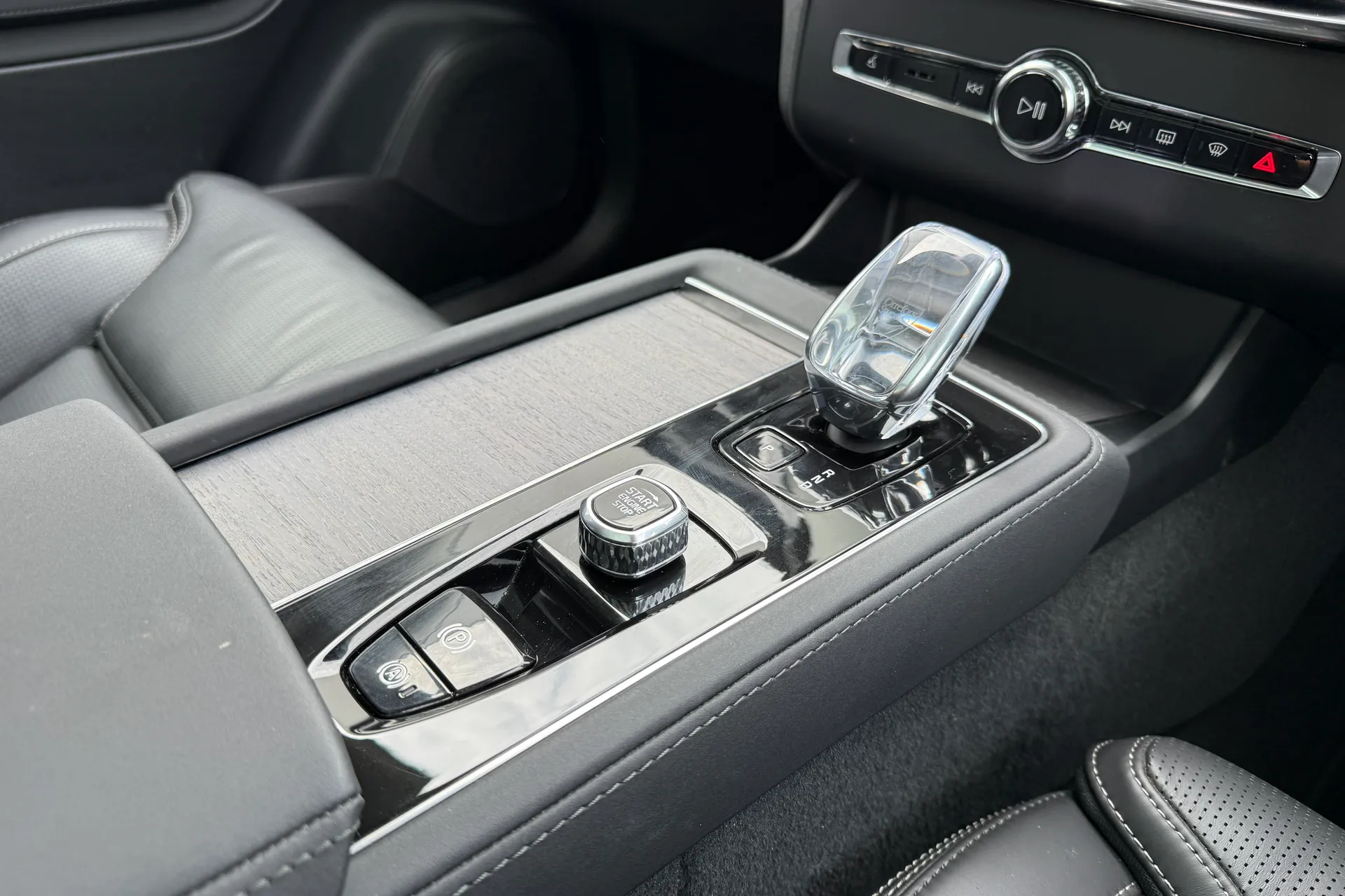 Volvo XC90 thumbnail image number 45