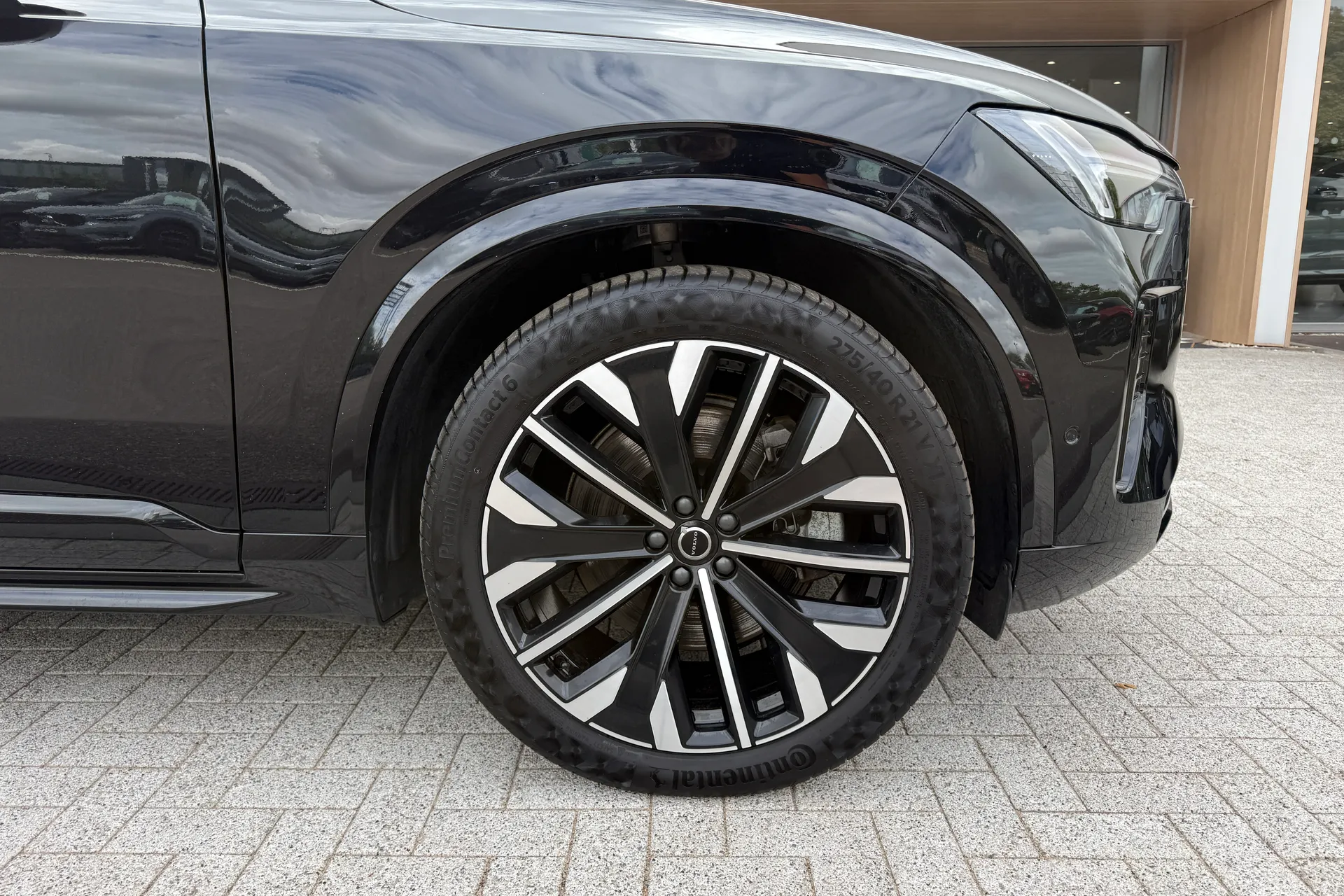 Volvo XC90 thumbnail image number 17