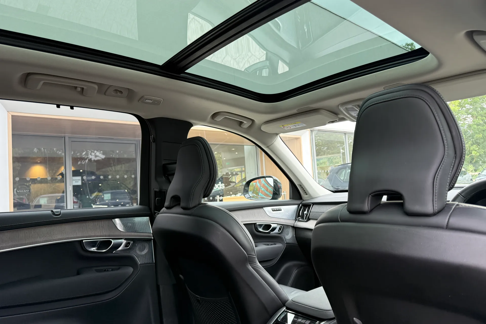 Volvo XC90 thumbnail image number 26