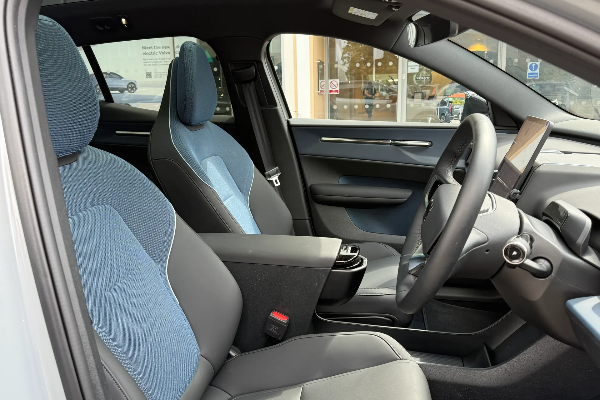 Volvo EX30 thumbnail image number 26