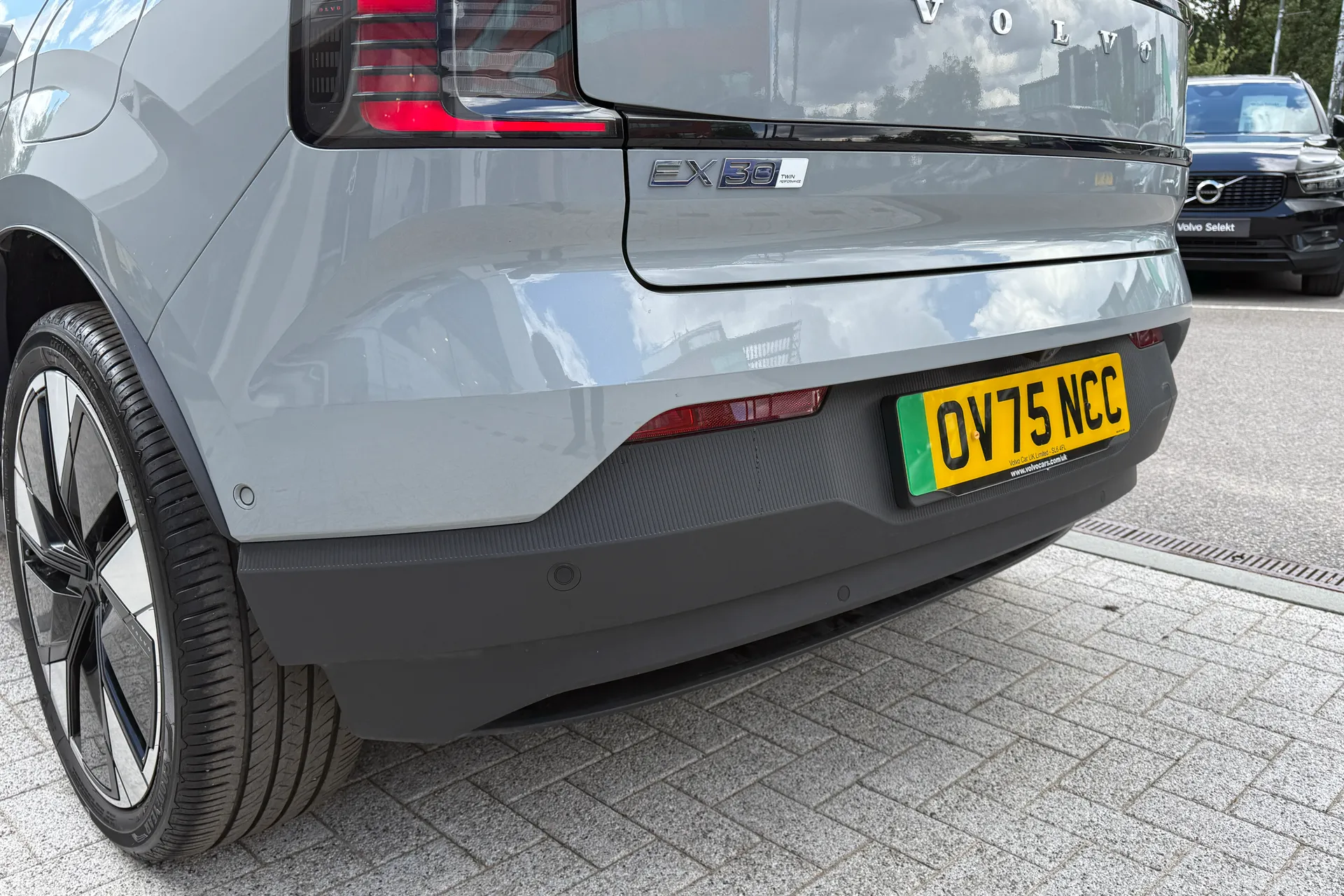 Volvo EX30 thumbnail image number 18