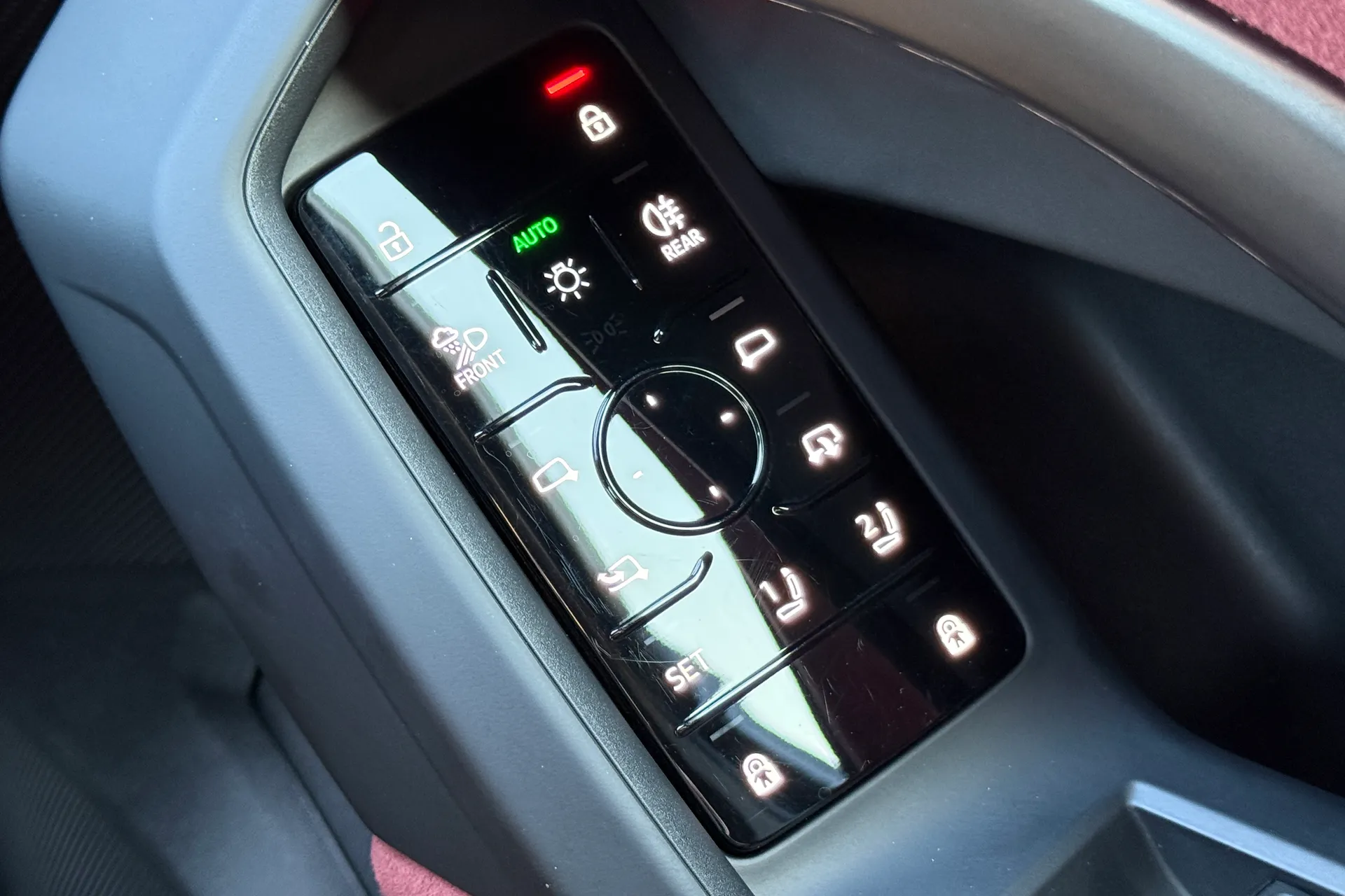 Audi Q5 thumbnail image number 34