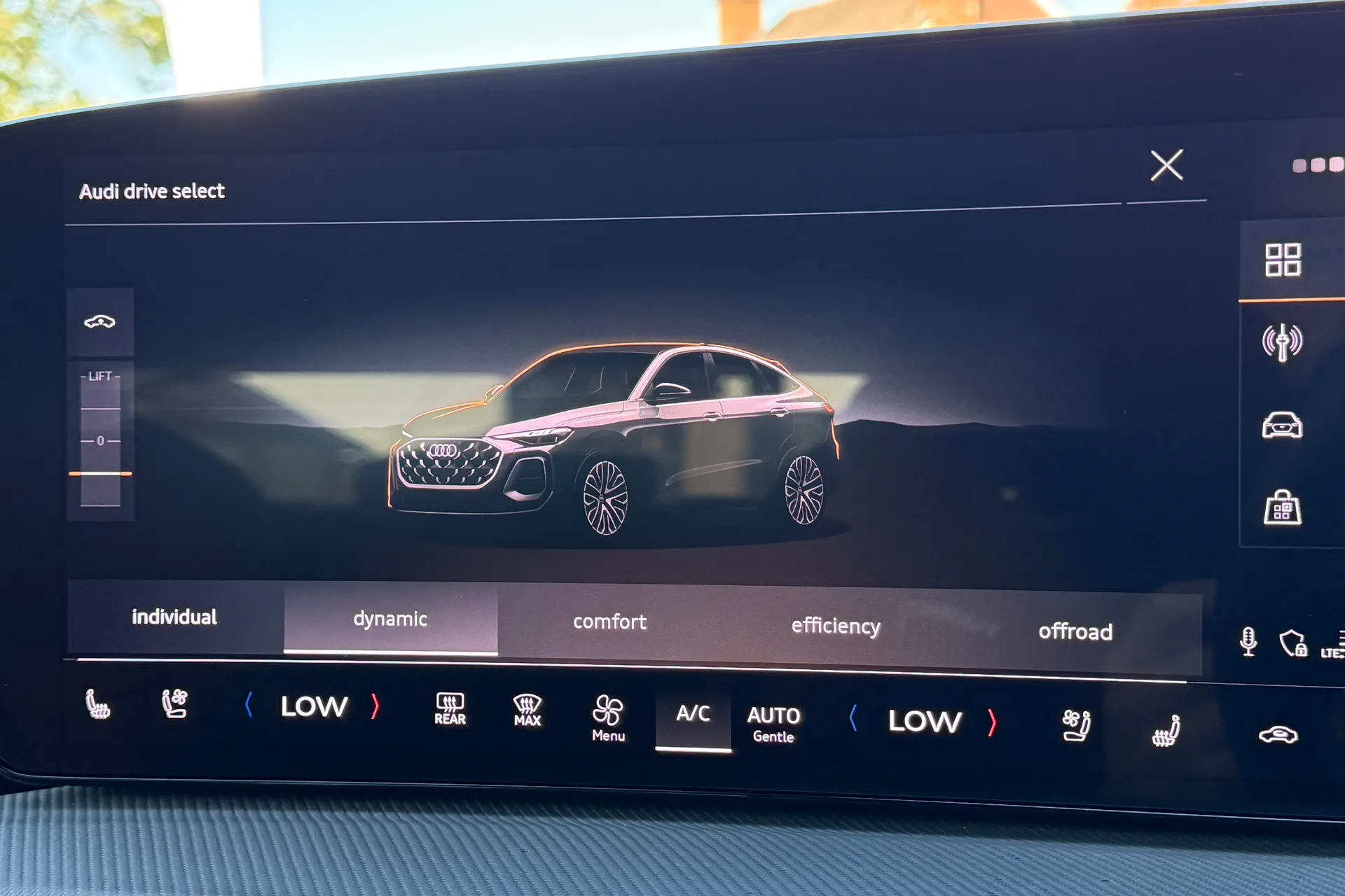 Audi Q5 thumbnail image number 16